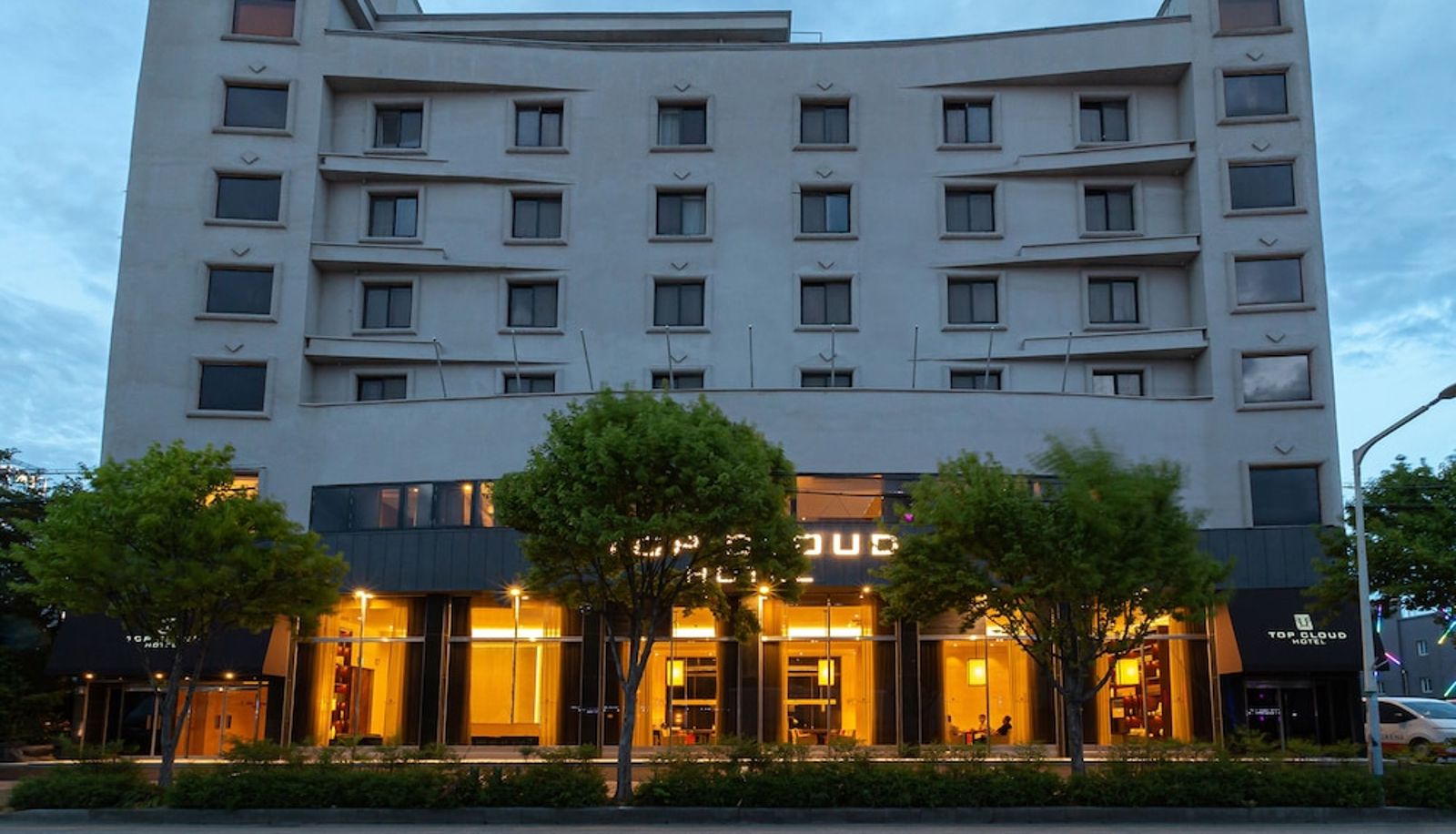 Info - Topcloud Hotel Iksan