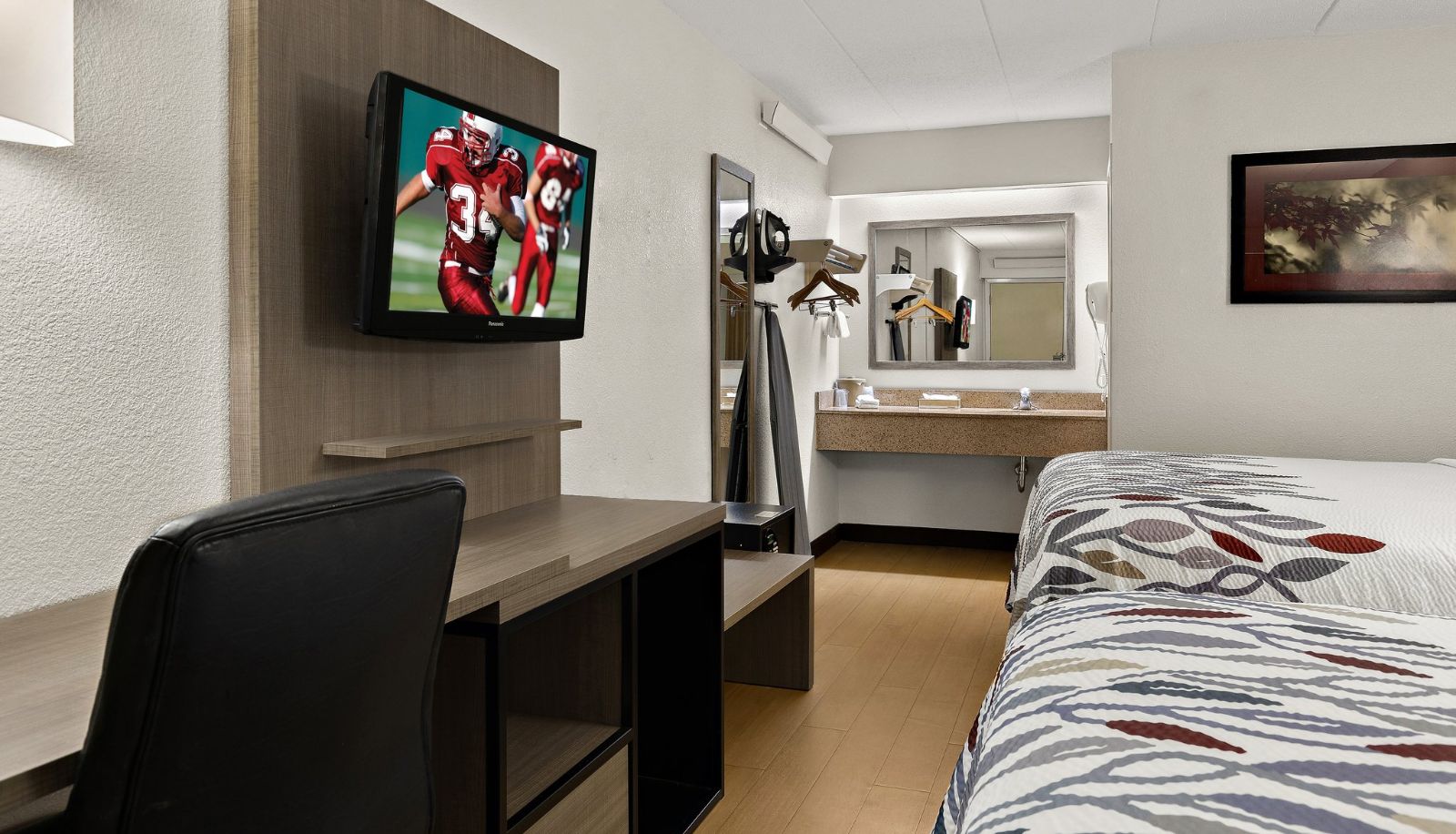 Zimmer - Red Roof Inn Cleveland - Westlake