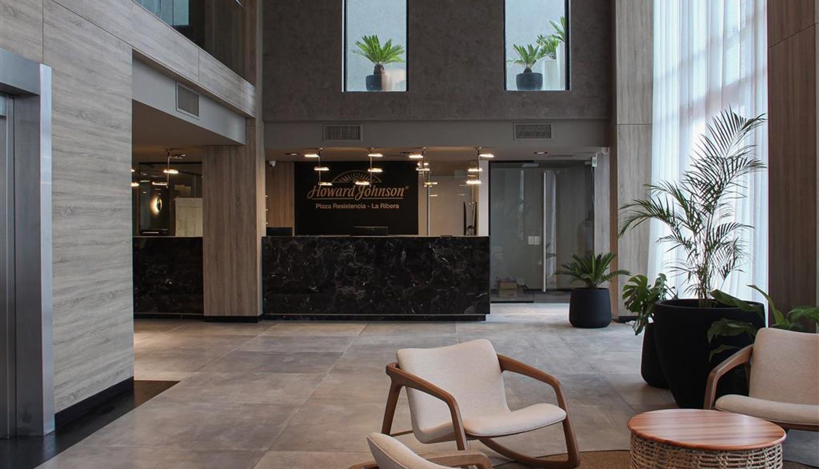Hall - Howard Johnson by Wyndham Resistencia La Ribera