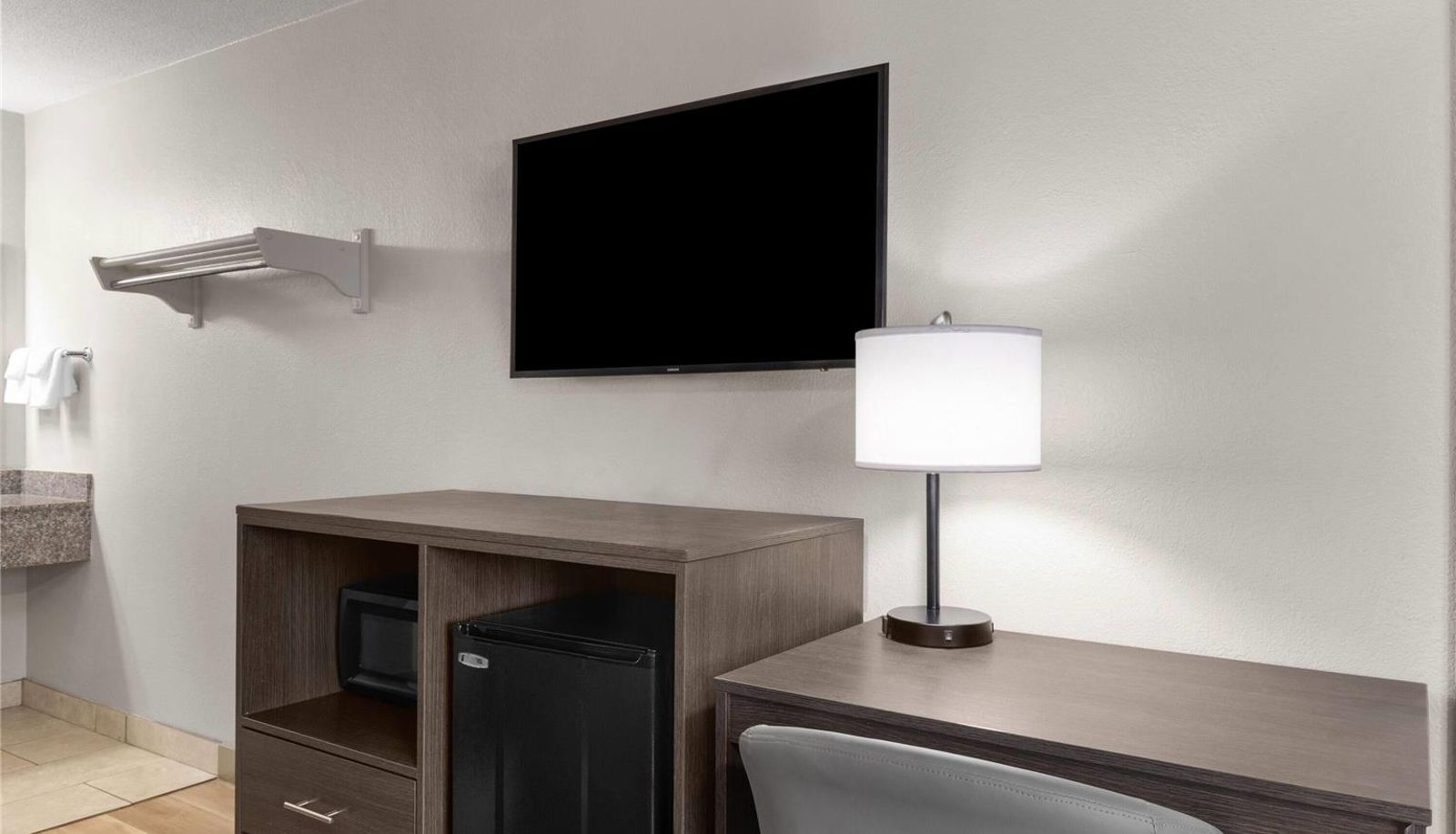 Zimmer - Super 8 by Wyndham Charleston WV
