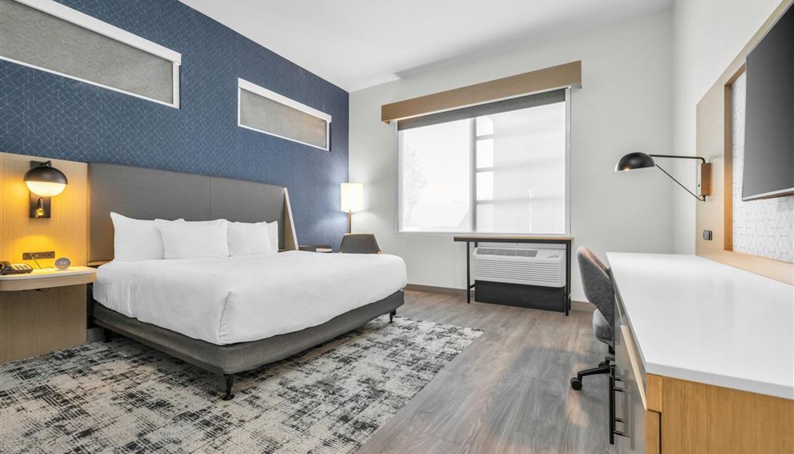 Zimmer - La Quinta Inn & Suites by Wyndham San Jose Airport-Downtown