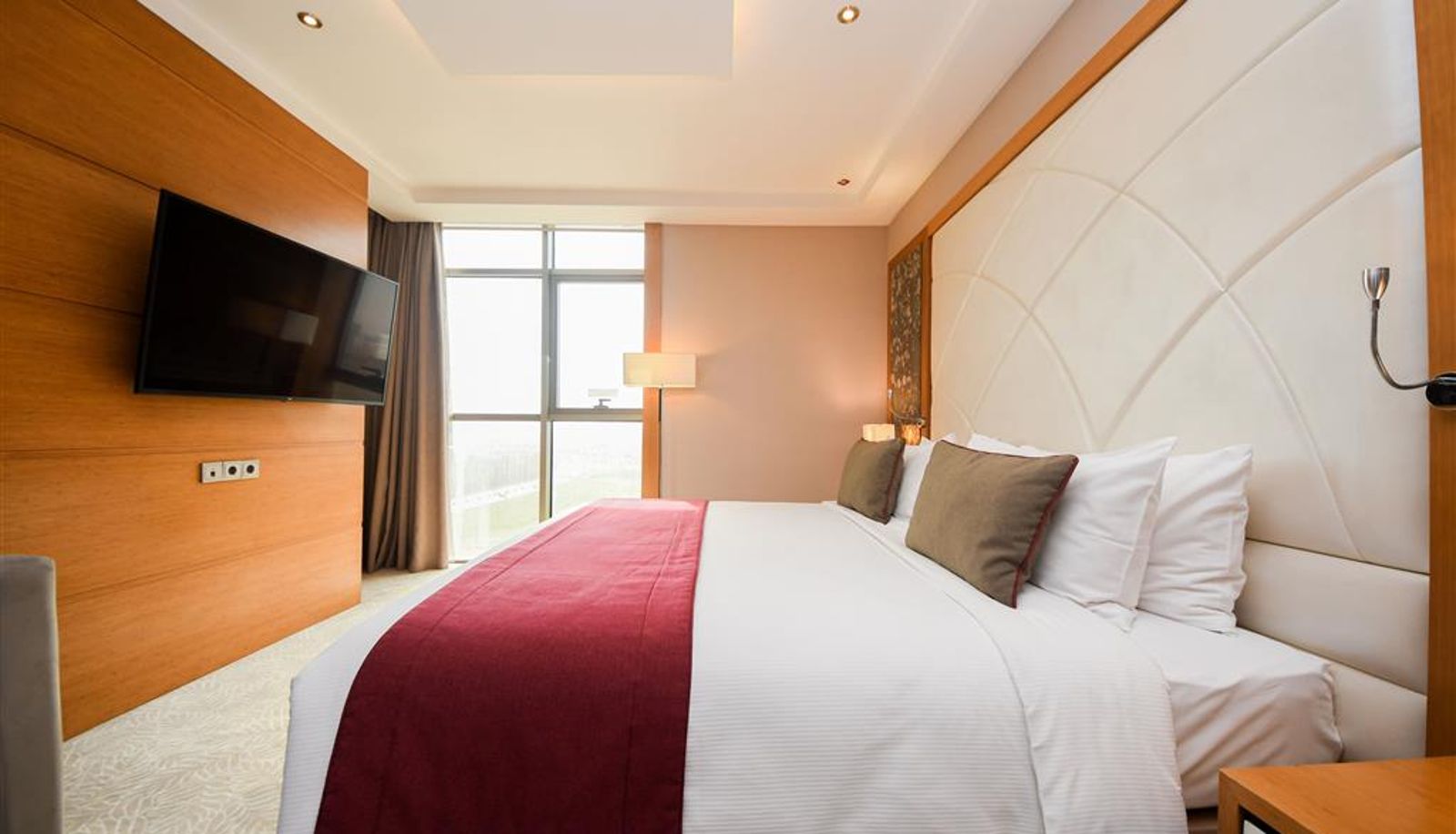 Kamer - Ramada by Wyndham Erbil Gulan Street