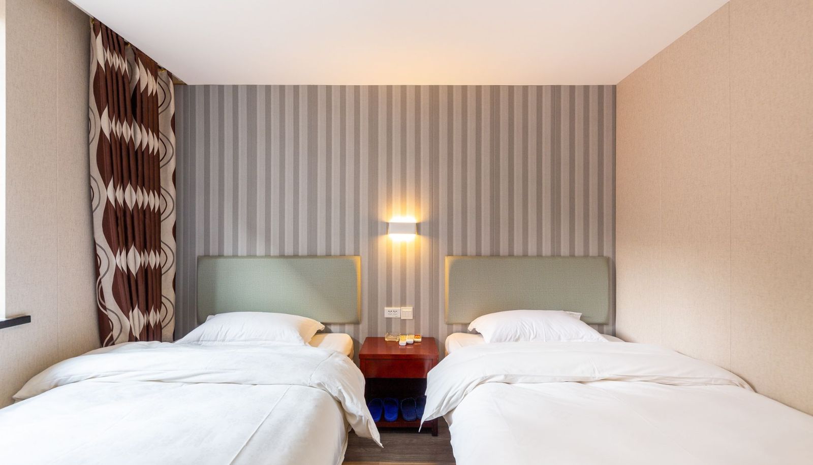 Kamer - Maijizhixing Business Hotel (Zhangye Road Branch)