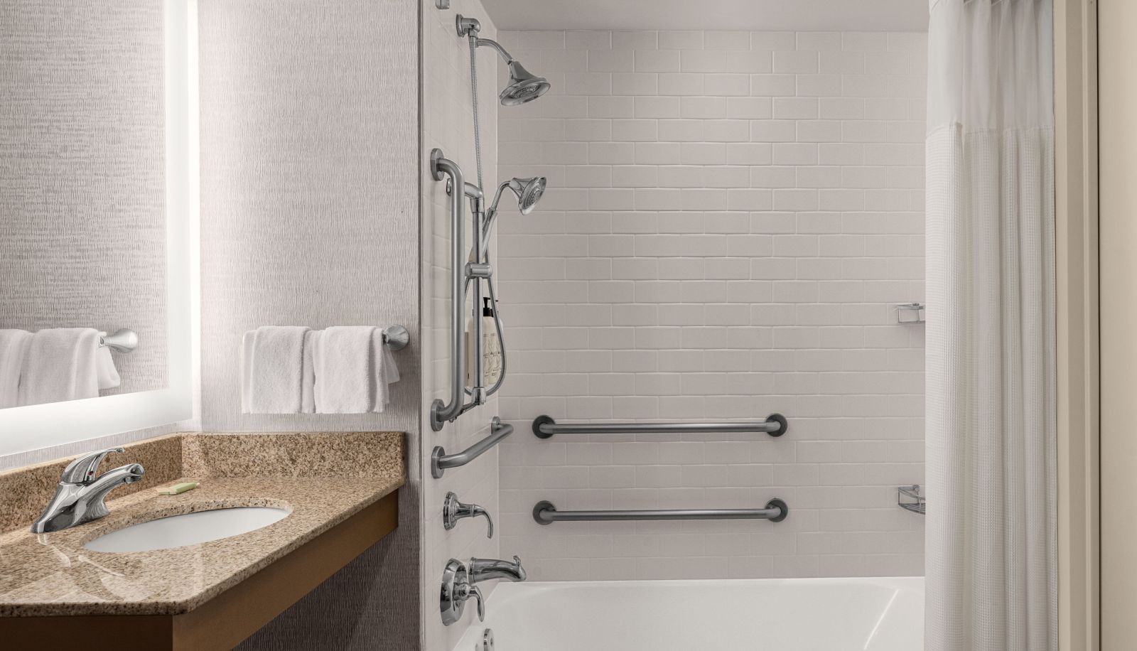 Room - Fairfield Inn & Suites by Marriott Washington DC Downtown