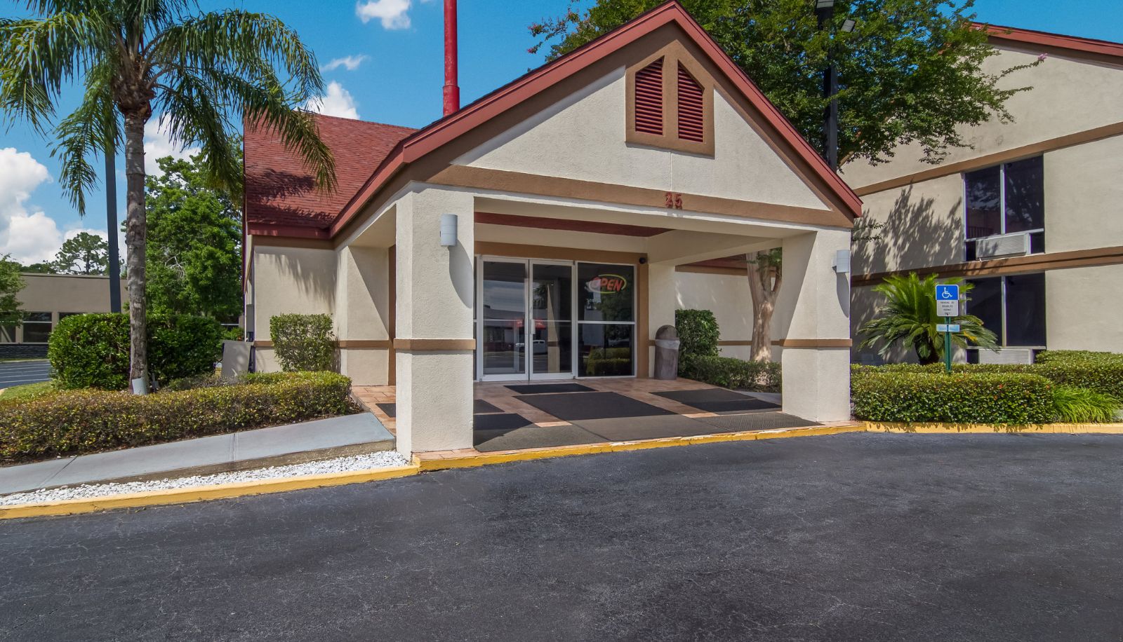 Informacje - Red Roof Inn & Suites Brunswick I-95