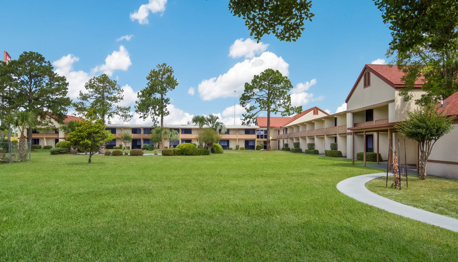 Informacje - Red Roof Inn & Suites Brunswick I-95
