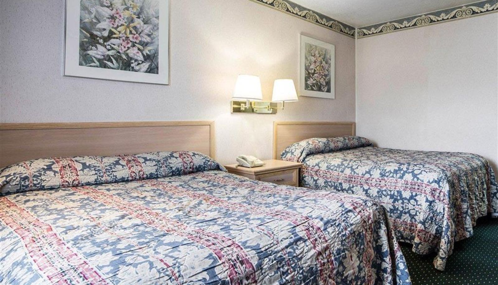 Zimmer - Rodeway Inn Monterey Near Fairgrounds