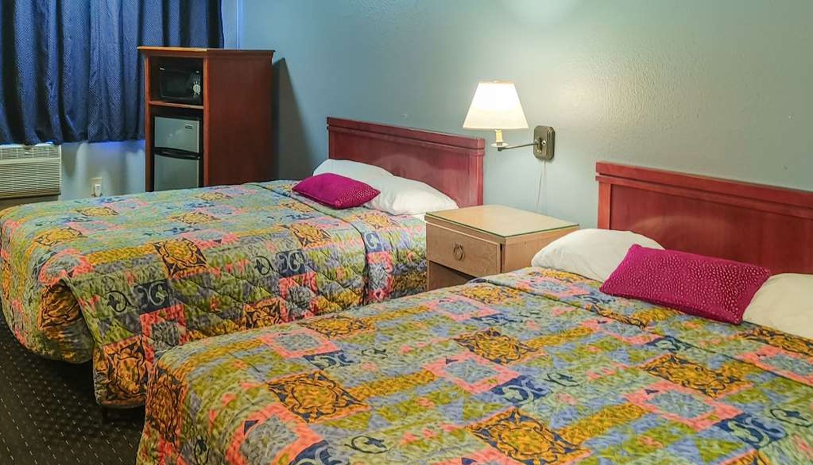 Vierbettzimmer - Rodeway Inn Seattle Airport
