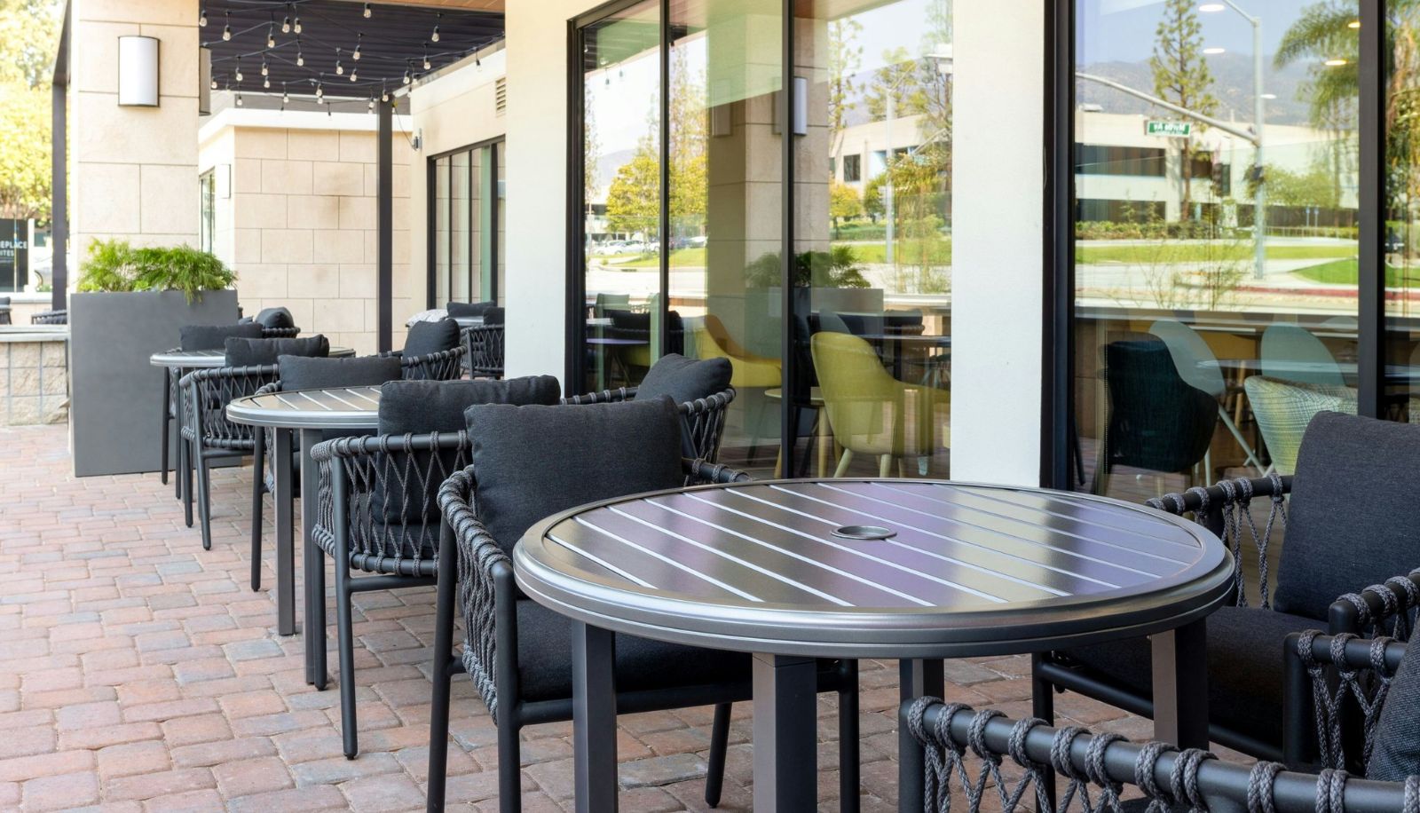 Bar - TownePlace Suites by Marriott Monrovia