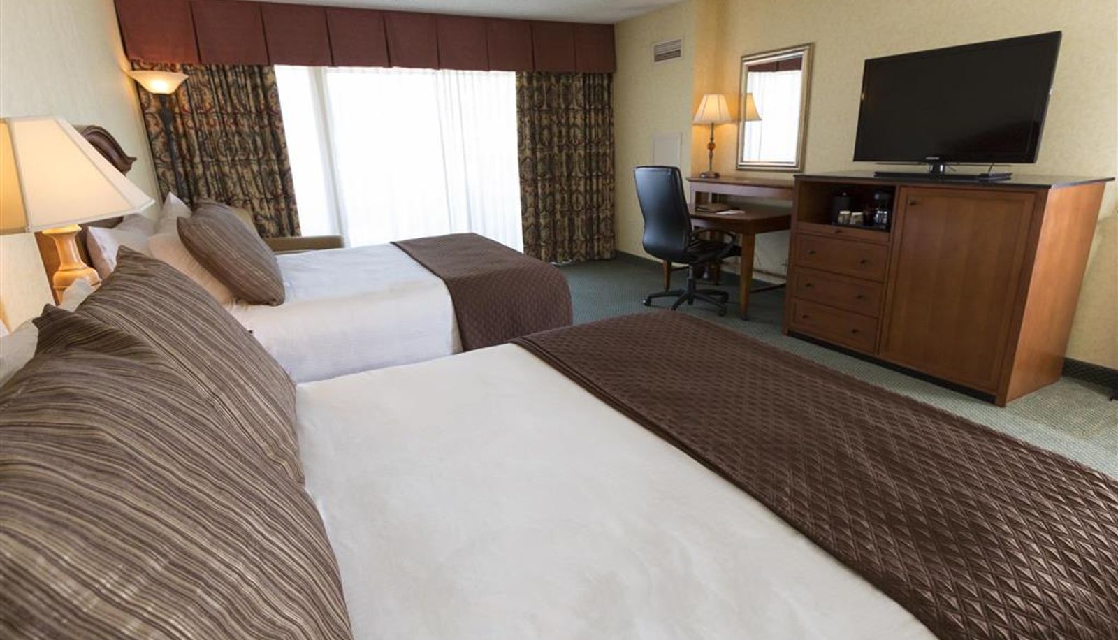 Suite - Red Lion Hotel Coos Bay