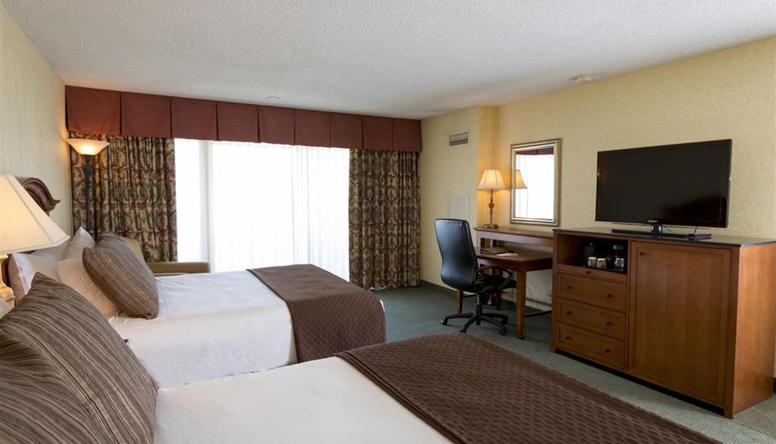 Suite - Red Lion Hotel Coos Bay