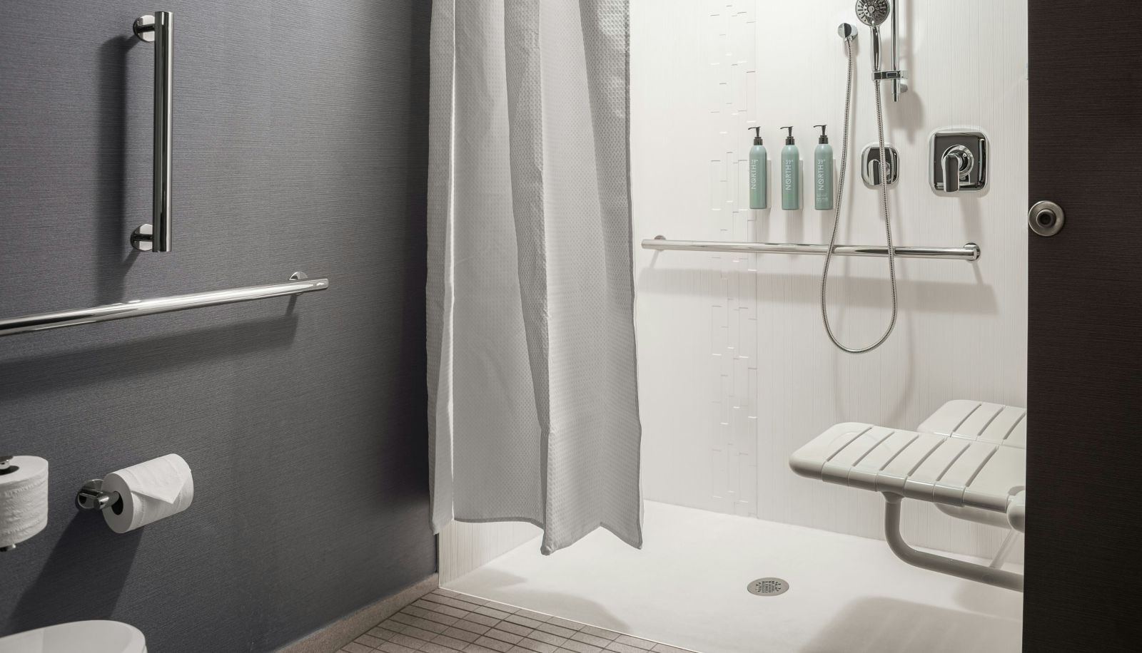 Zimmer - Courtyard by Marriott Cleveland TN