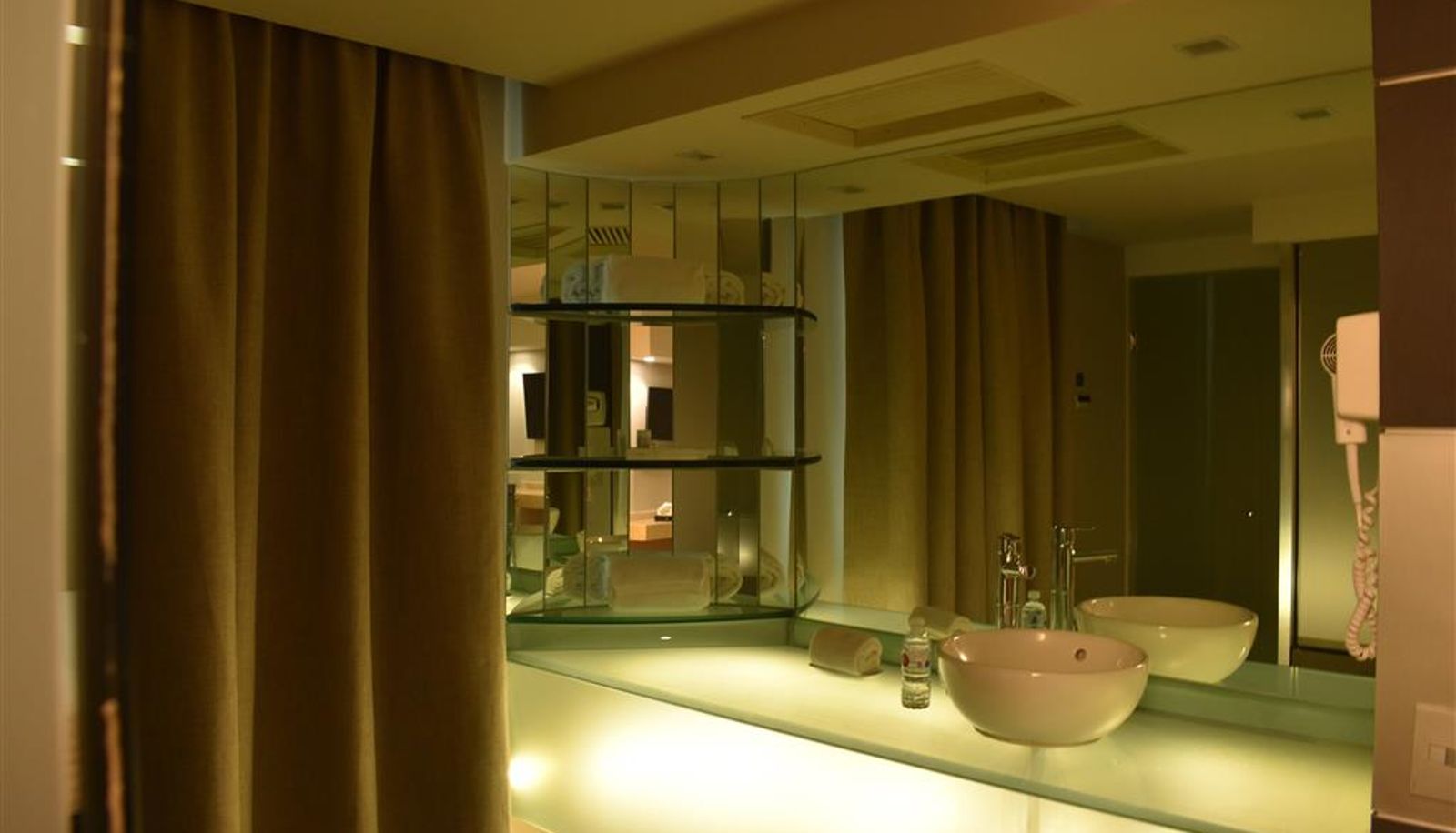 Zimmer - Ramada by Wyndham Mexico City Santa Fe
