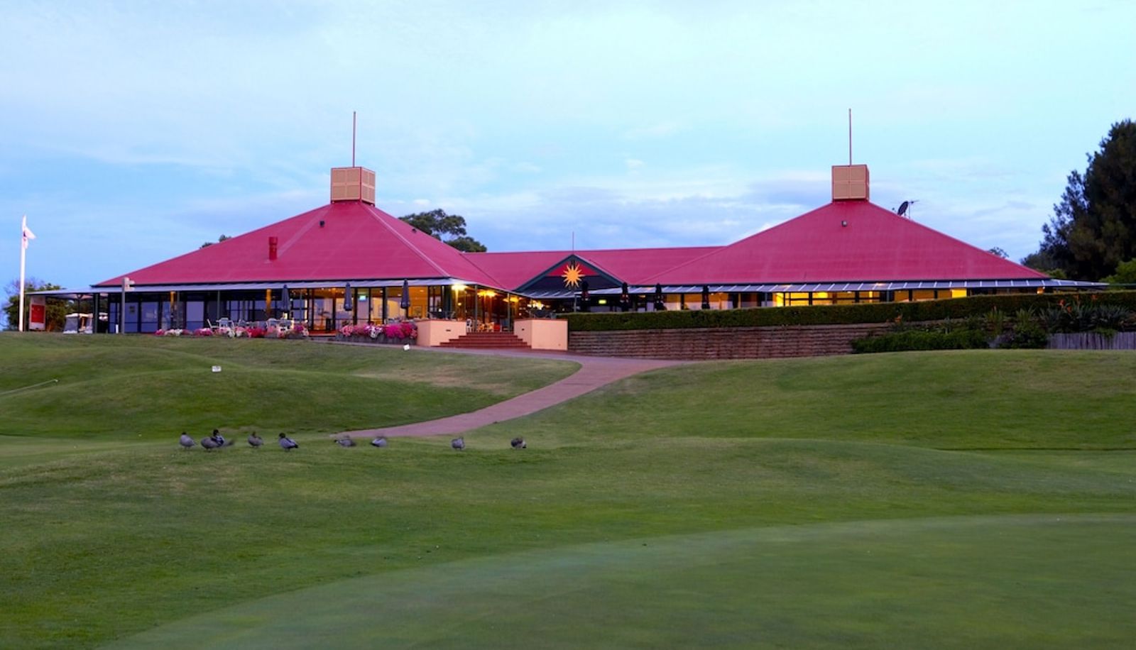 Buitenruimte van het hotel - Club Wyndham Port Stephens