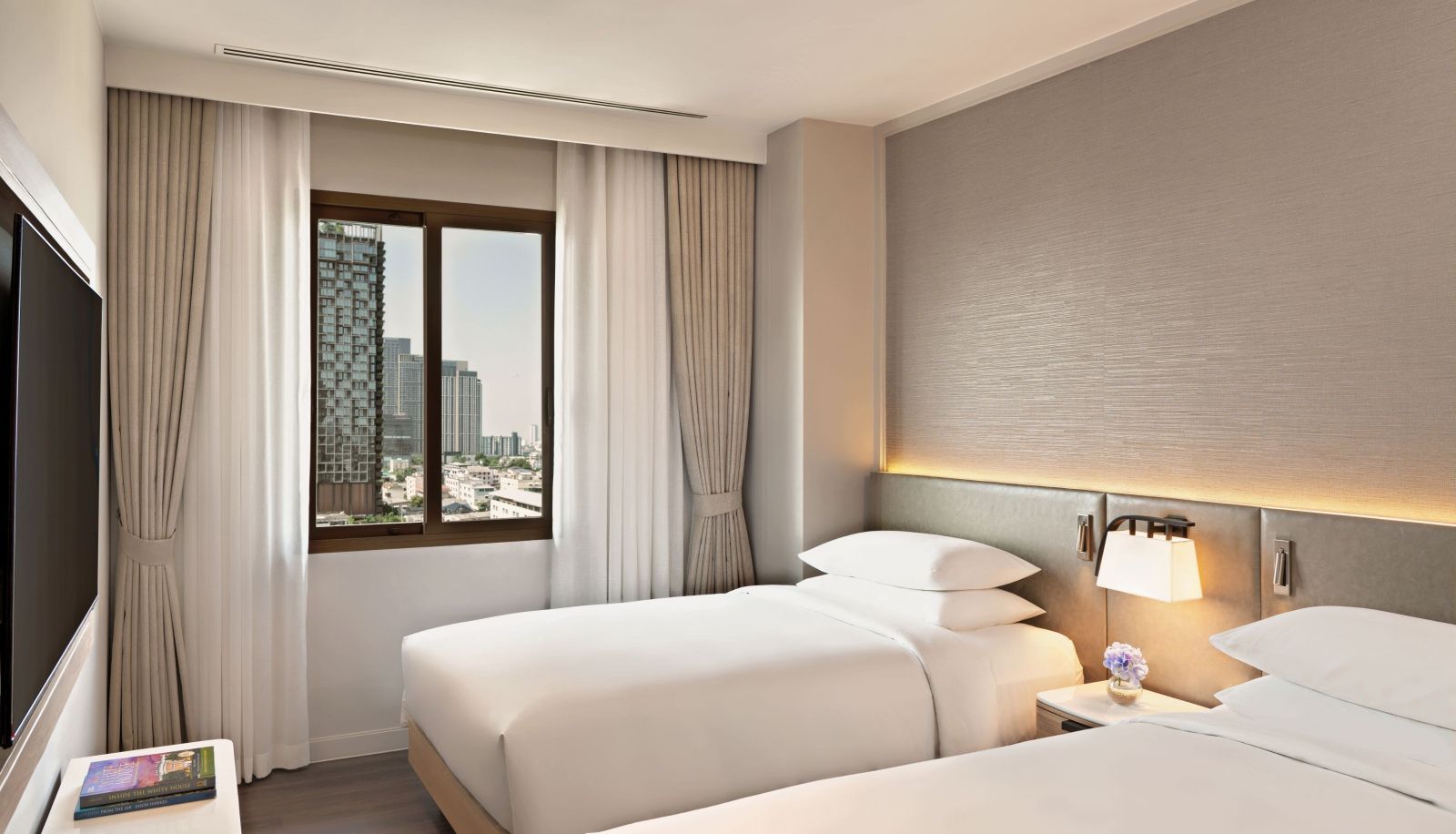 Room - Marriott Executive Apartments Bangkok Sukhumvit 101