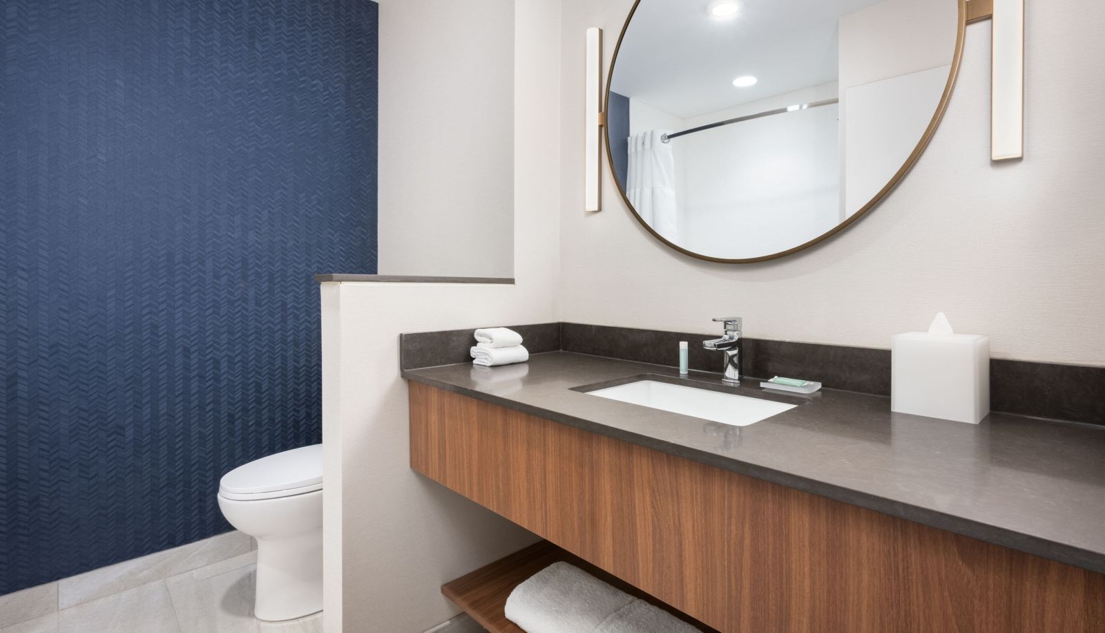 Room - Fairfield by Marriott Inn and Suites Orlando at Millenia