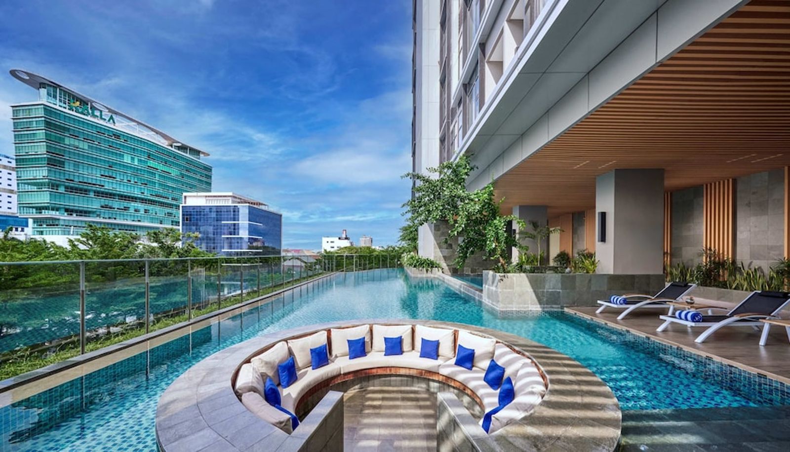 Pool - Hyatt Place Makassar