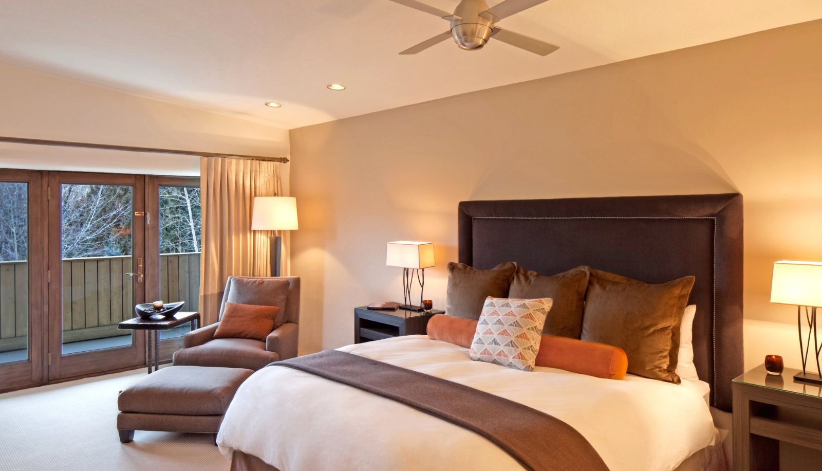 Room - Knob Hill Inn