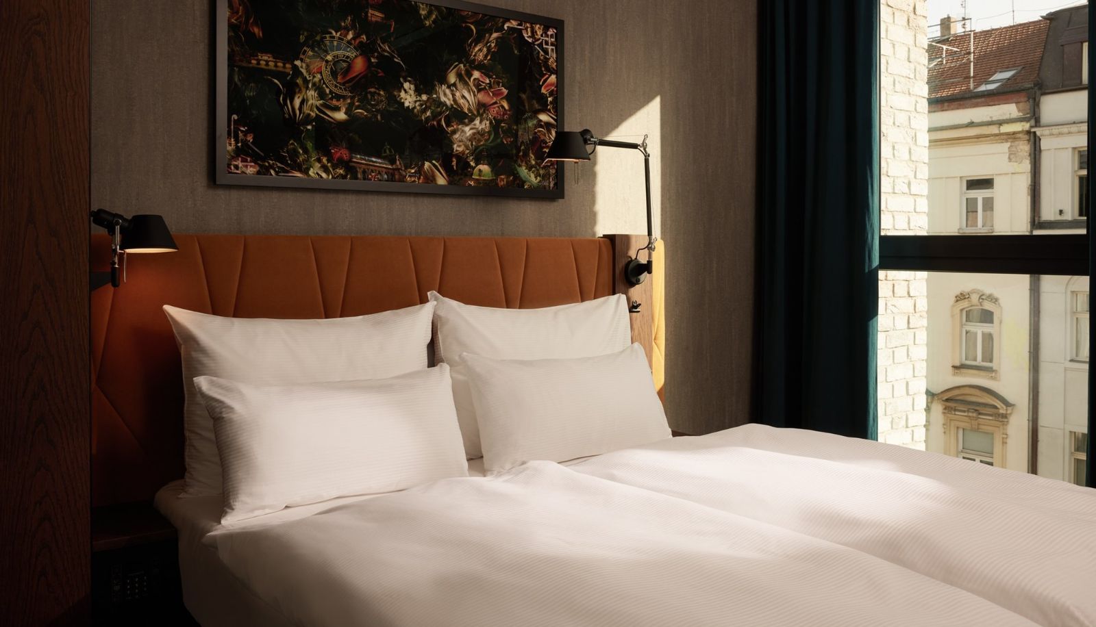 Kamer - The Cloud One Prague