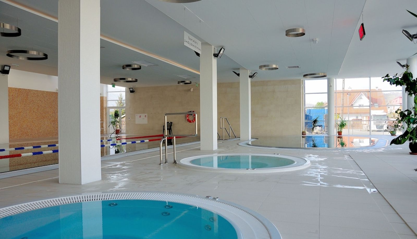 Pool - Hotel Orion Chełmiec koło Nowego Sącza