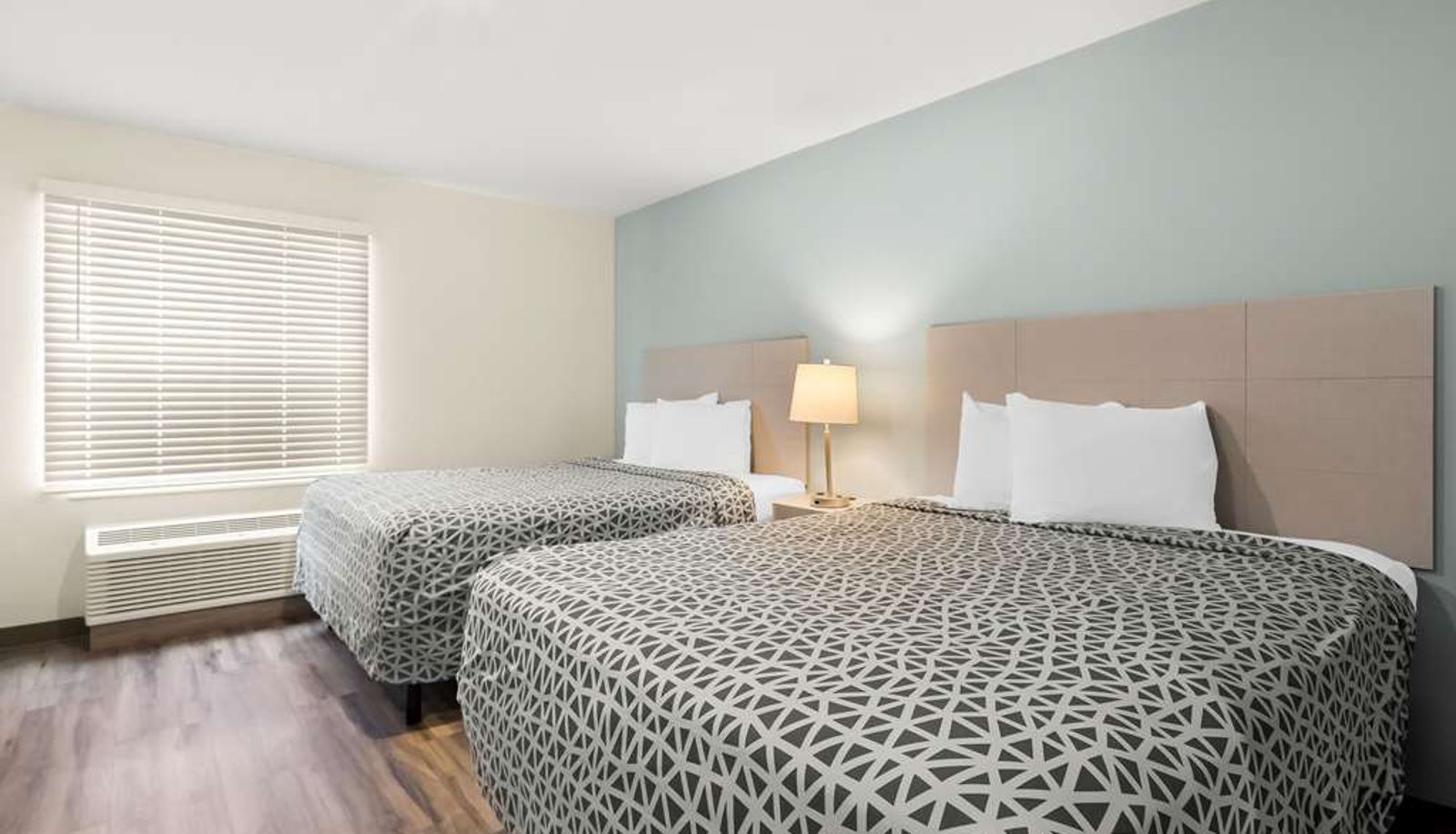 Zimmer - WoodSpring Suites Savannah West Chatham Parkway