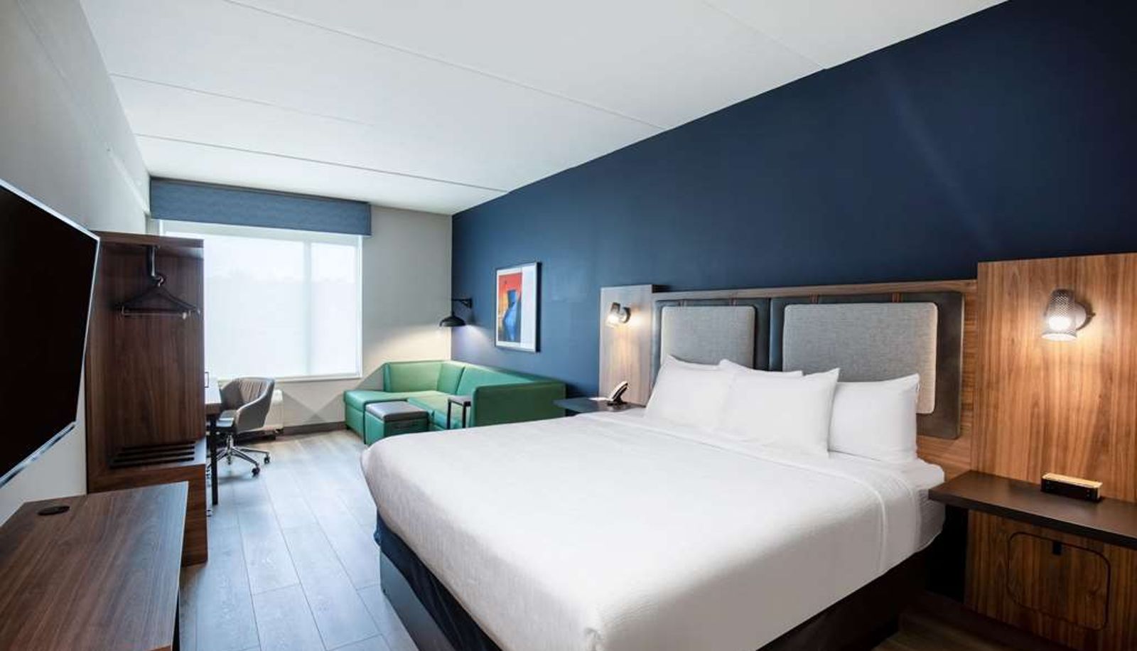 Room - La Quinta Inn & Suites by Wyndham Chattanooga Downtown/South