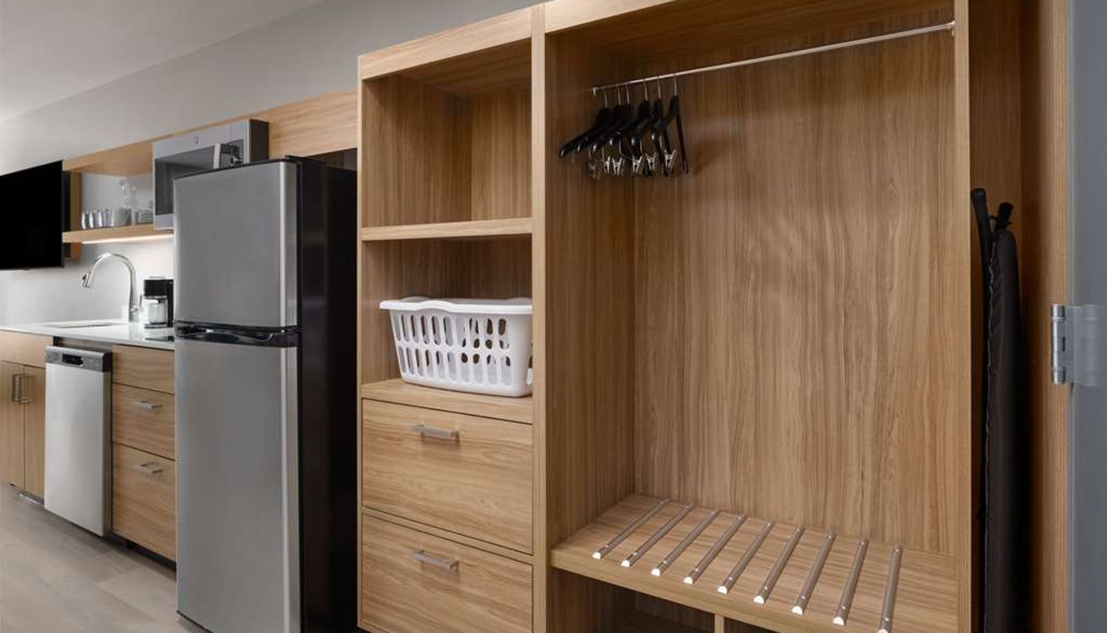 Suite - Hyatt Studios Mobile/Tillmans Corner