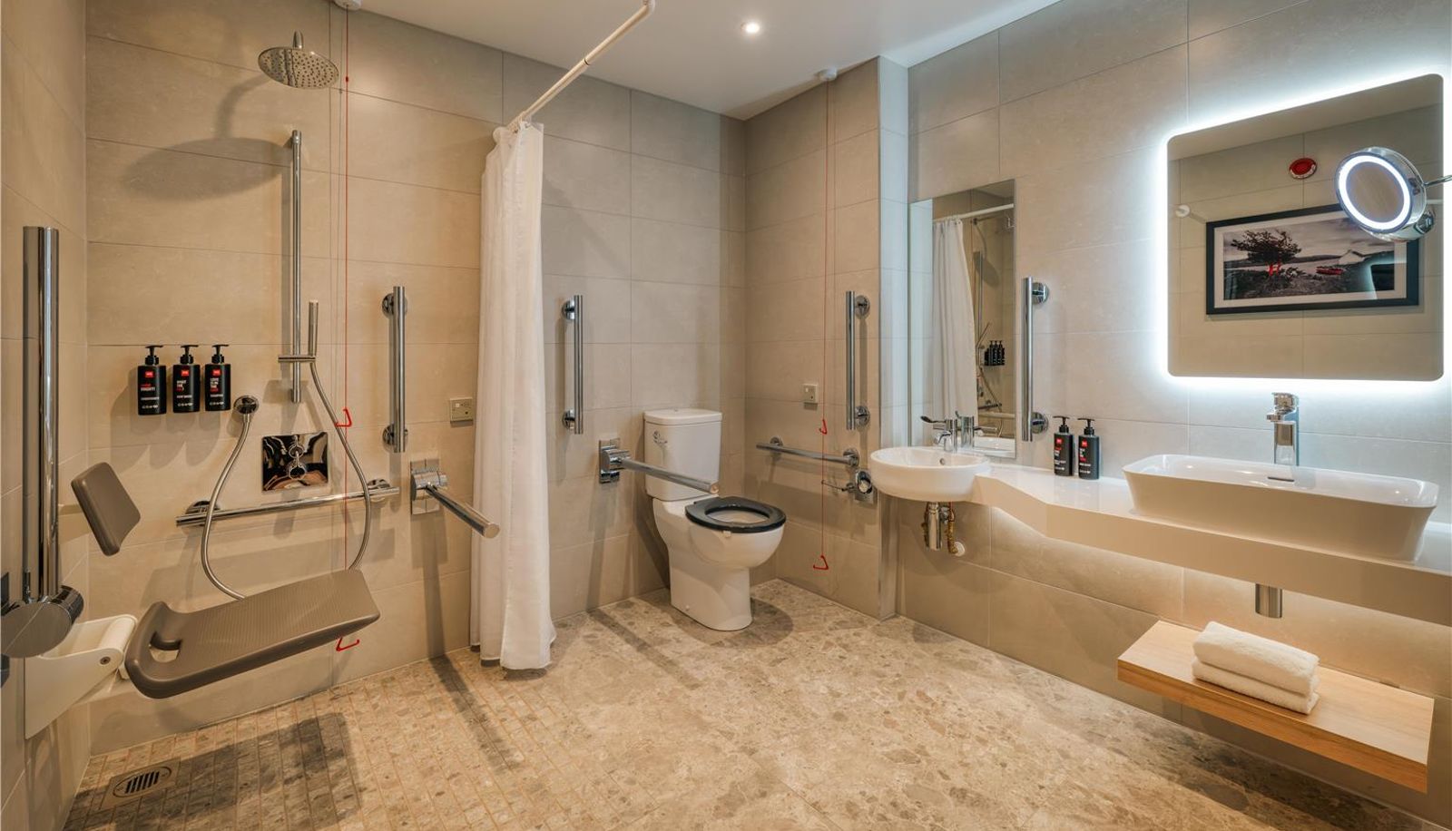 Zimmer - Radisson RED Galway