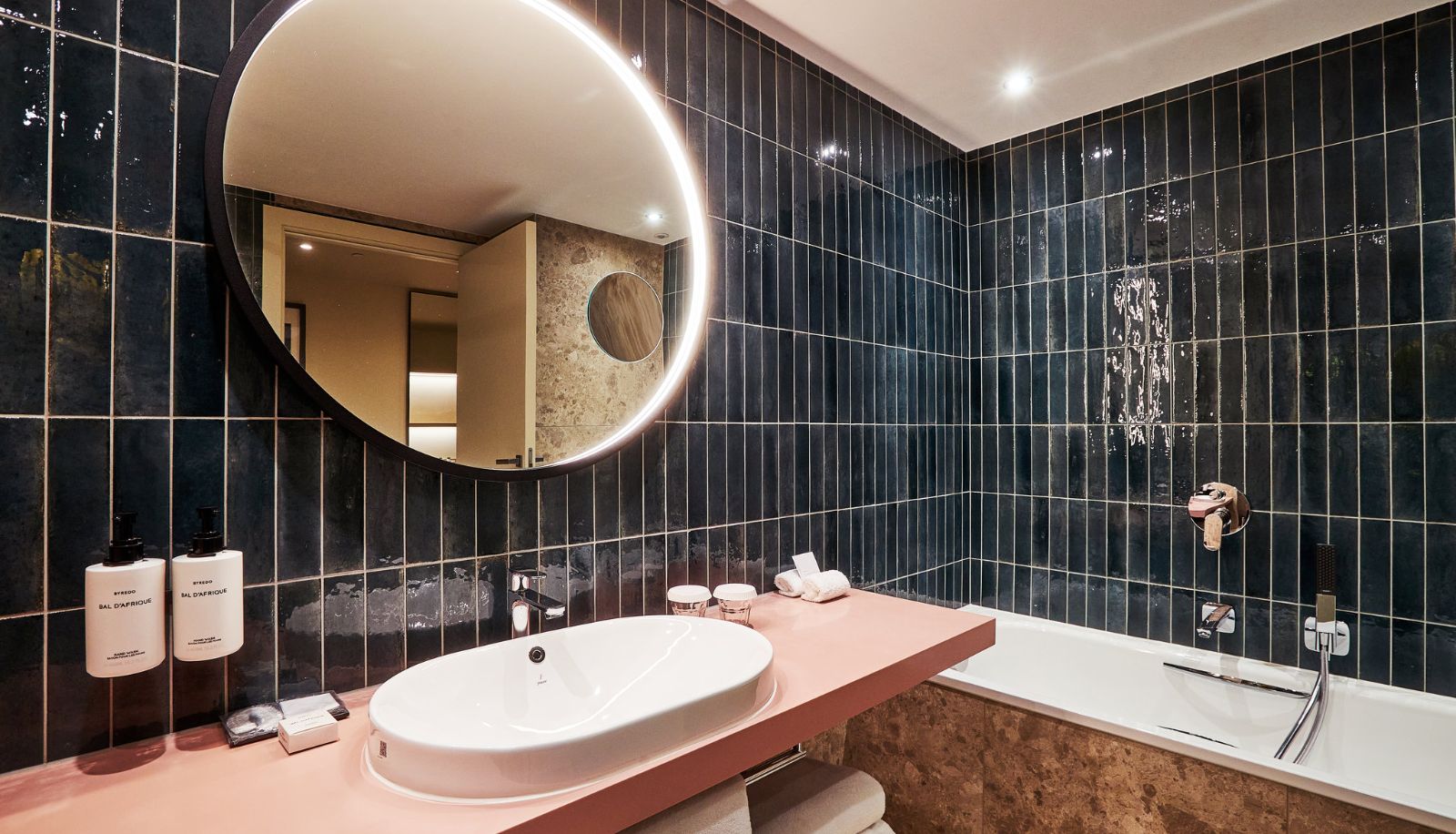 Zimmer - voco MALTA by IHG