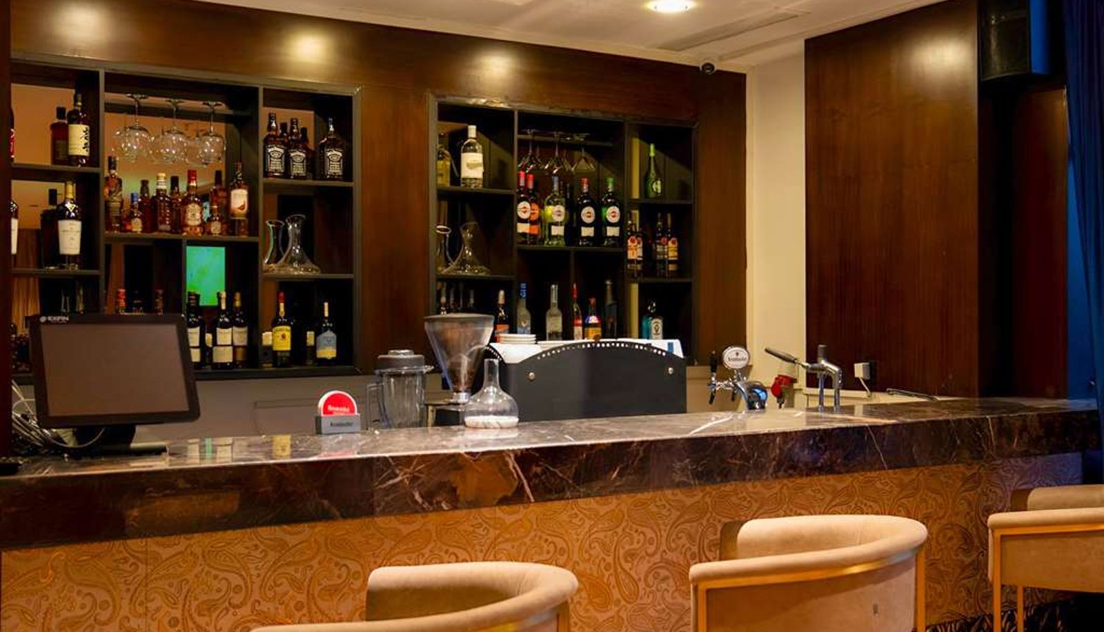 Restaurant - Ramada Hotel & Suites by Wyndham Erbil 32 Park