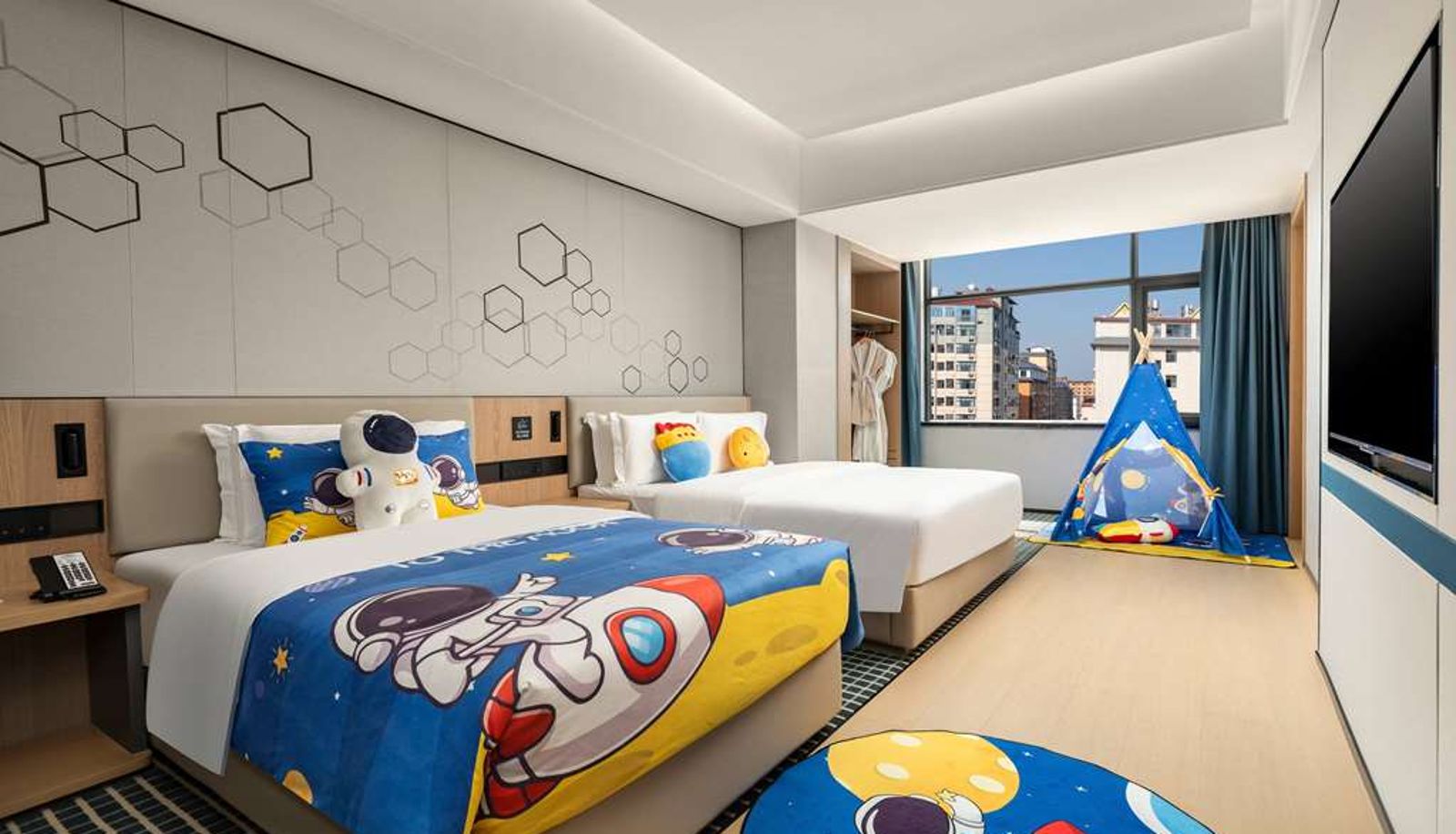 Camera - Microtel by Wyndham Xishuangbanna Mengle