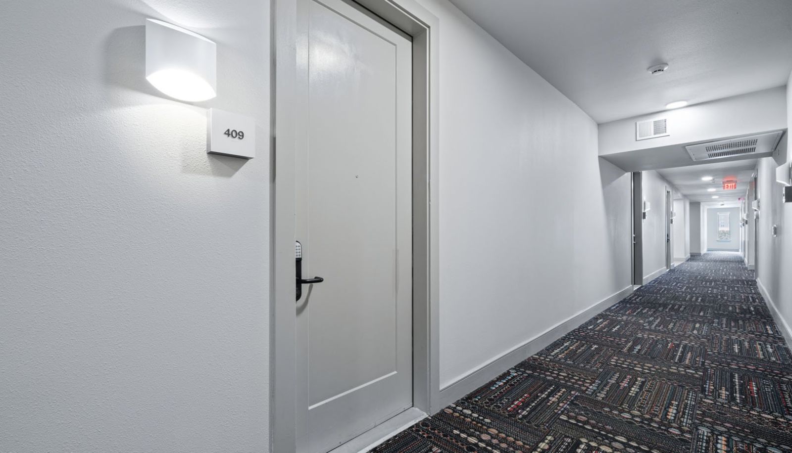 Zimmer - Placemakr Downtown Austin