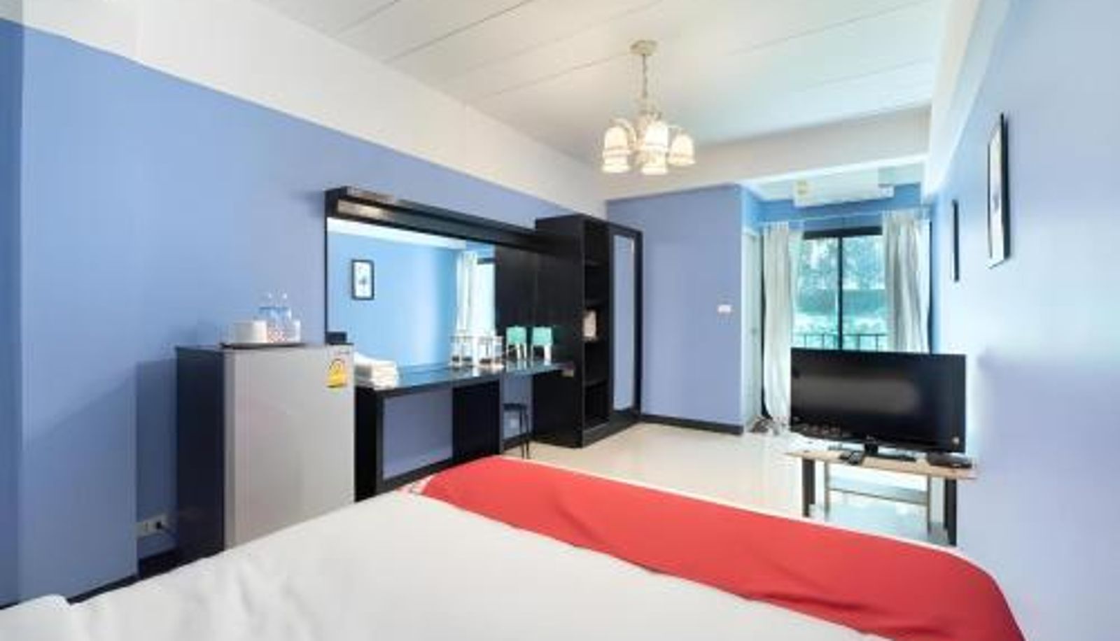 Room - Super OYO 427 Chill Apartment