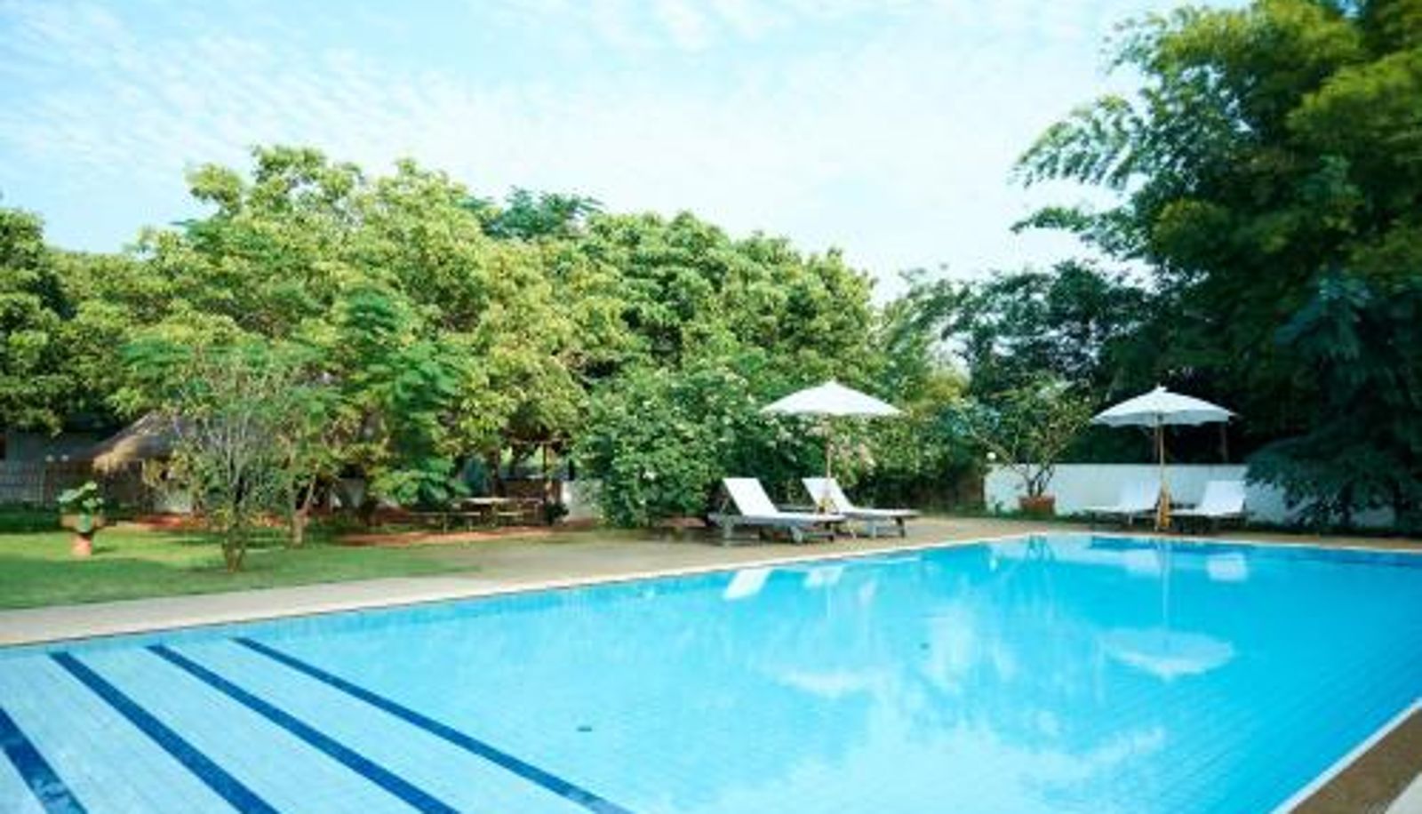 Basen - resort hoshihana