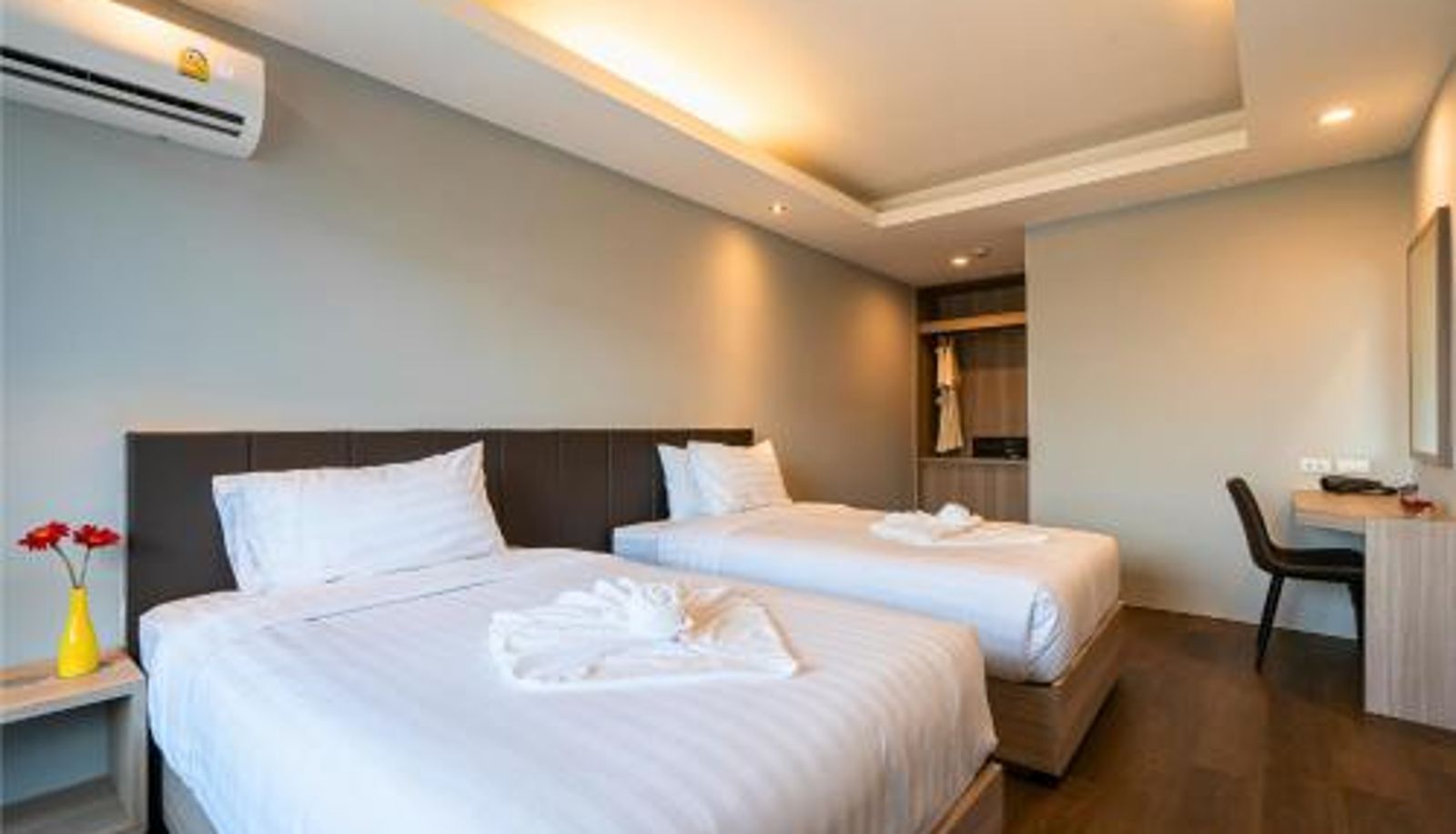 Suite - Tisha Hotel ABAC Bangna