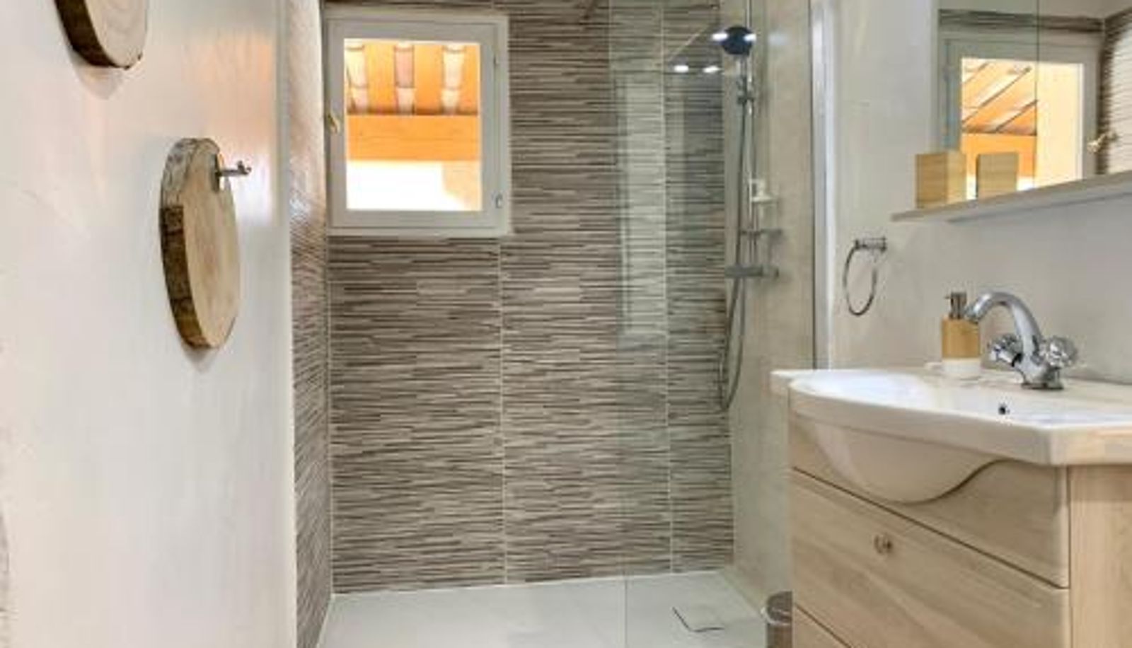 Bathroom - La Salamandre en Provence