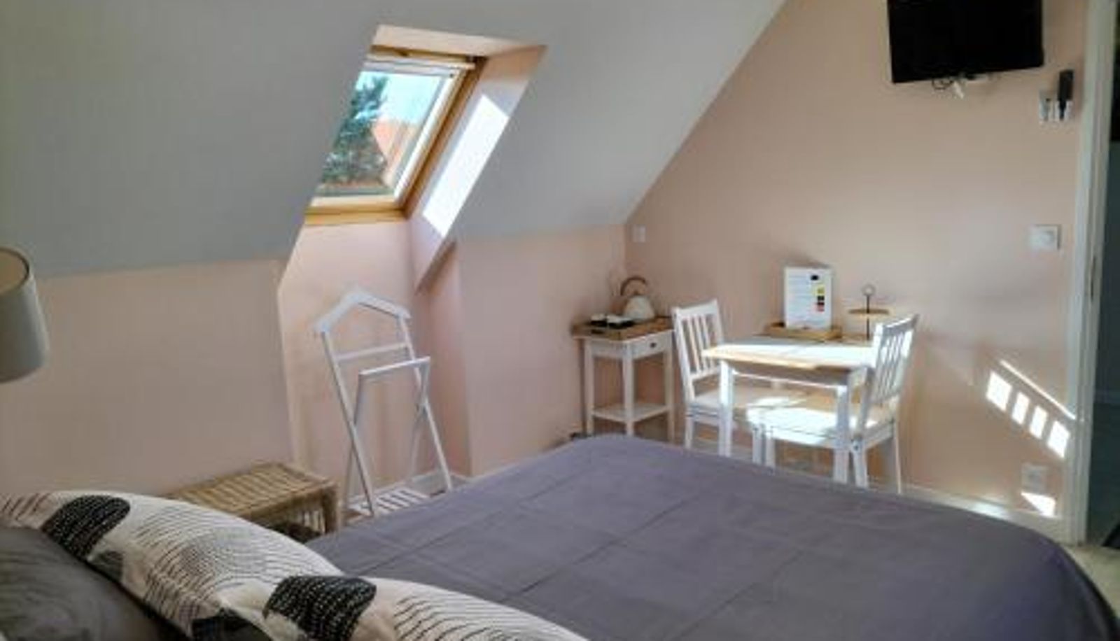 Kamer - Étape au Chemin des Dames - Chambre et table d'hôtes