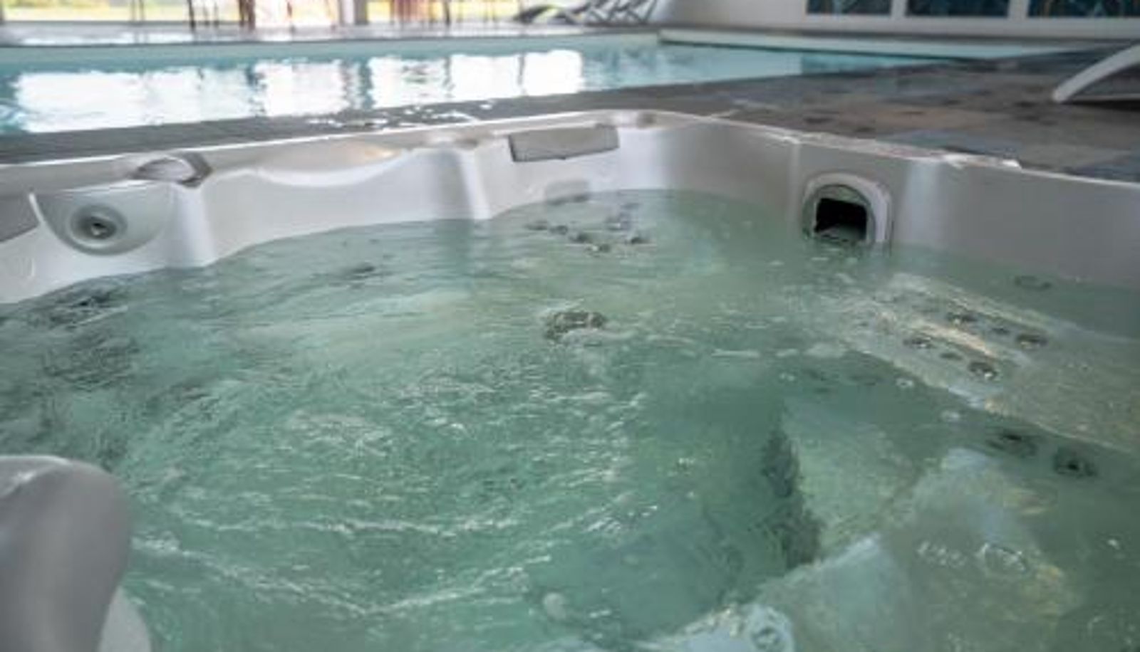 Piscina - Hôtel Le Manoir du Roselier