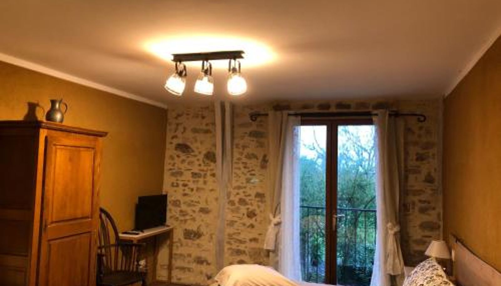 Kamer - Ecuries de Saint Maurice- Maison d'hôtes de Gondou