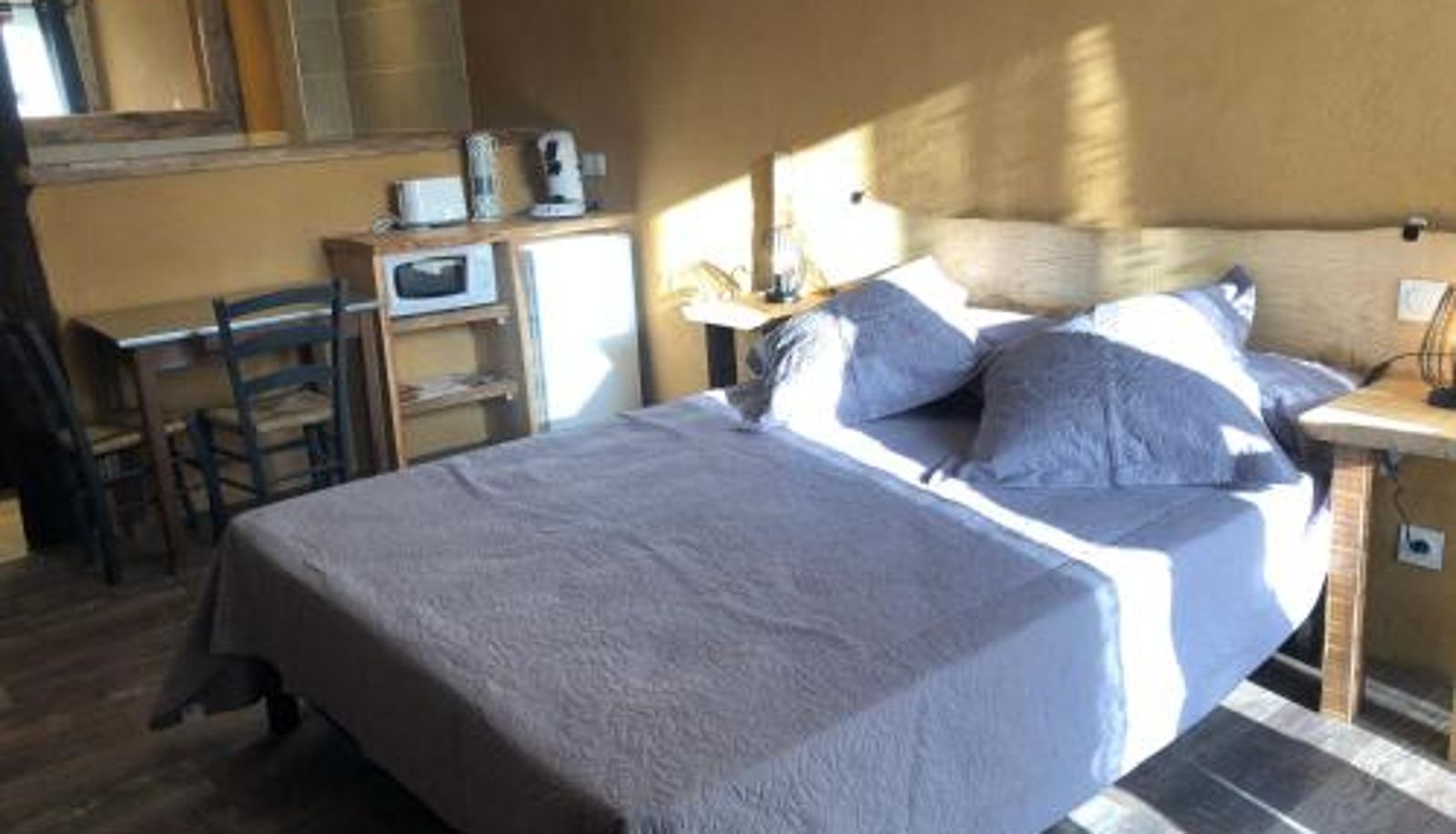 Kamer - Ecuries de Saint Maurice- Maison d'hôtes de Gondou