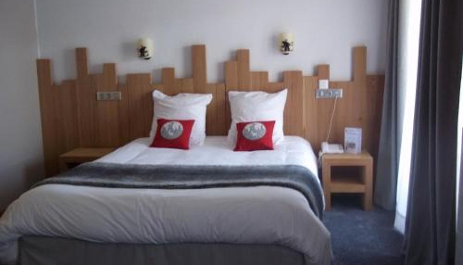 Room - Hôtel L'Ensoleillé