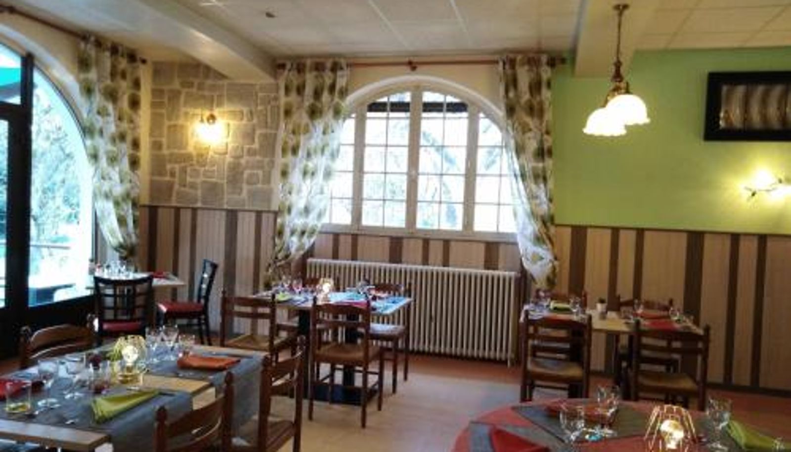Sala prima colazione all'interno del ristorante - Hôtel du Pont et Restaurant à Groléjac