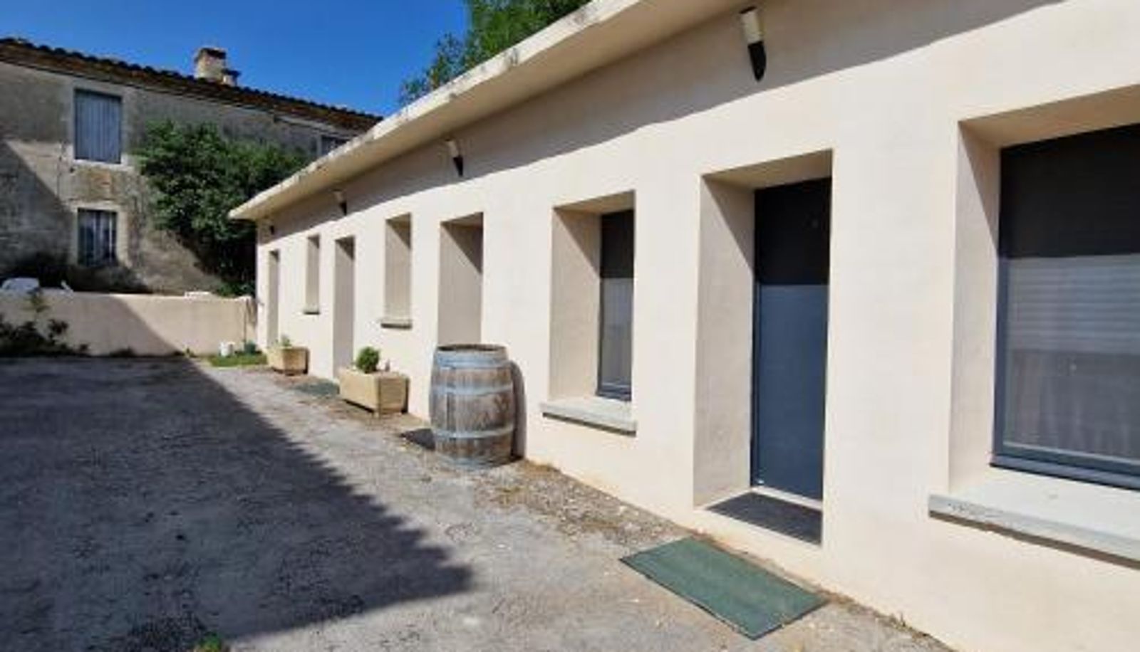 Hotel outdoor area - Mas les jasses Chambre d'hôte calme et agréable à la campagne