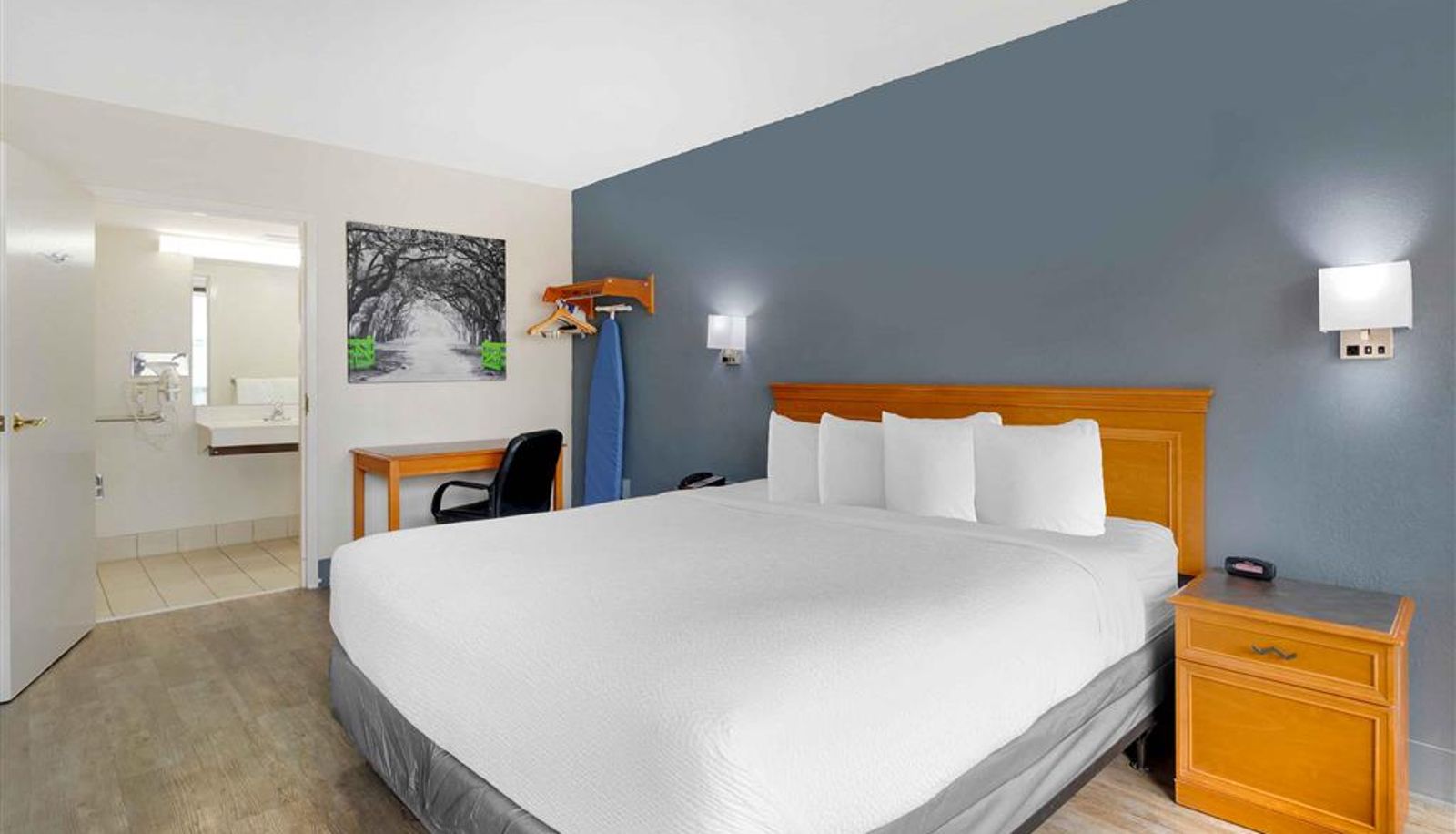 Room - Extended Stay America Suites - Bristol