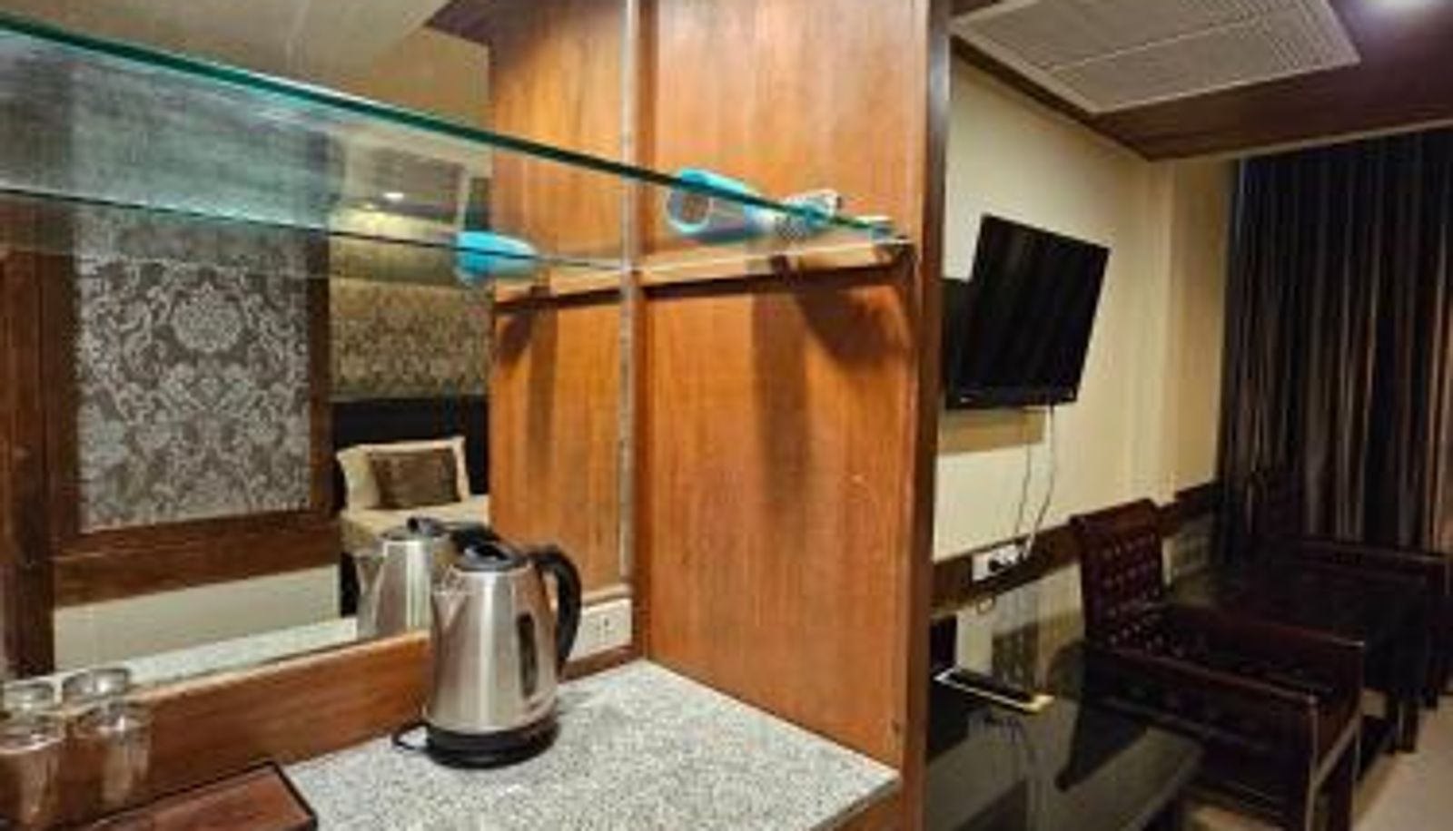 Información - Boutique Bravo Hotel