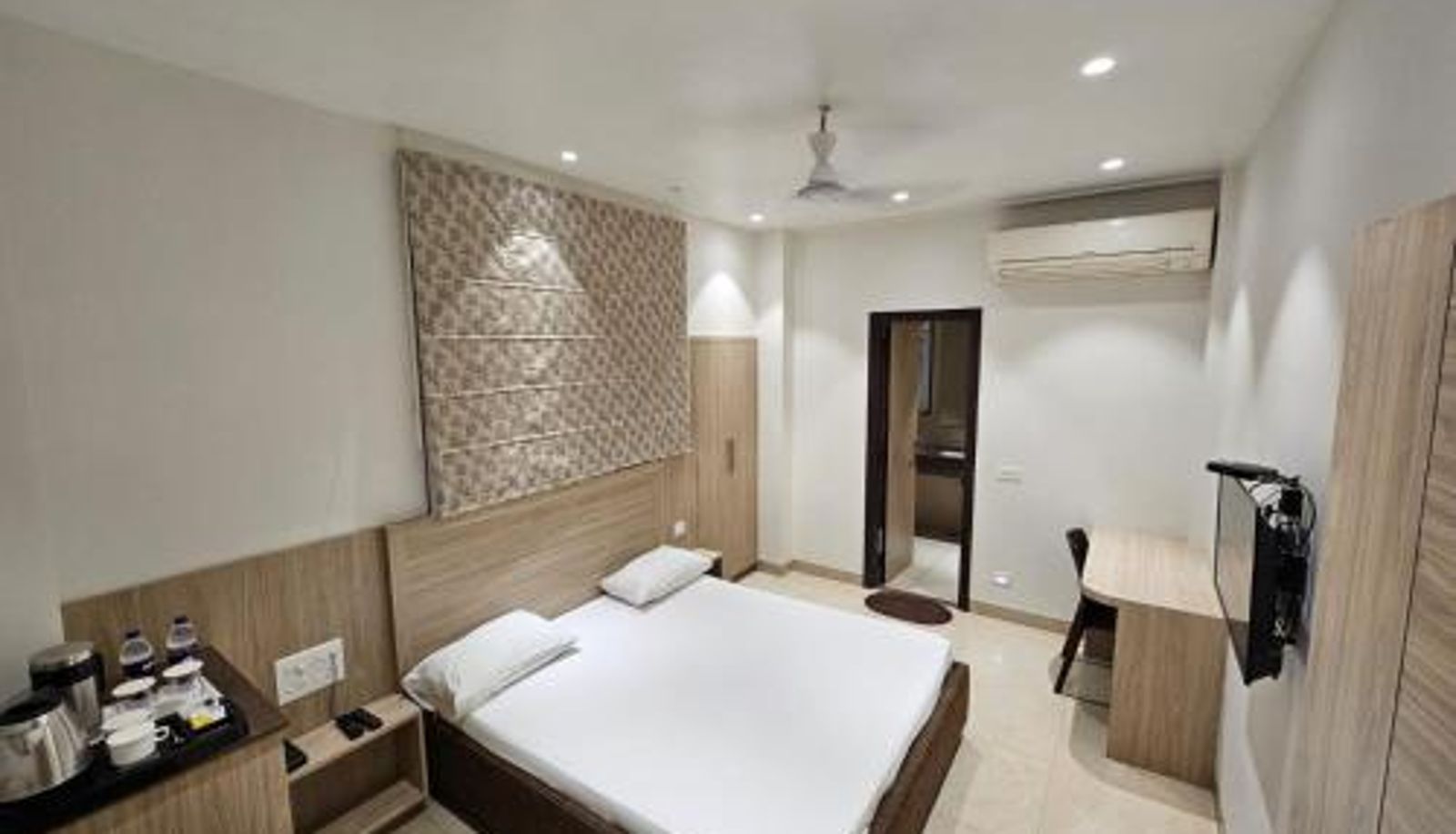 Zimmer - Hotel Bagla Atithi Banaras