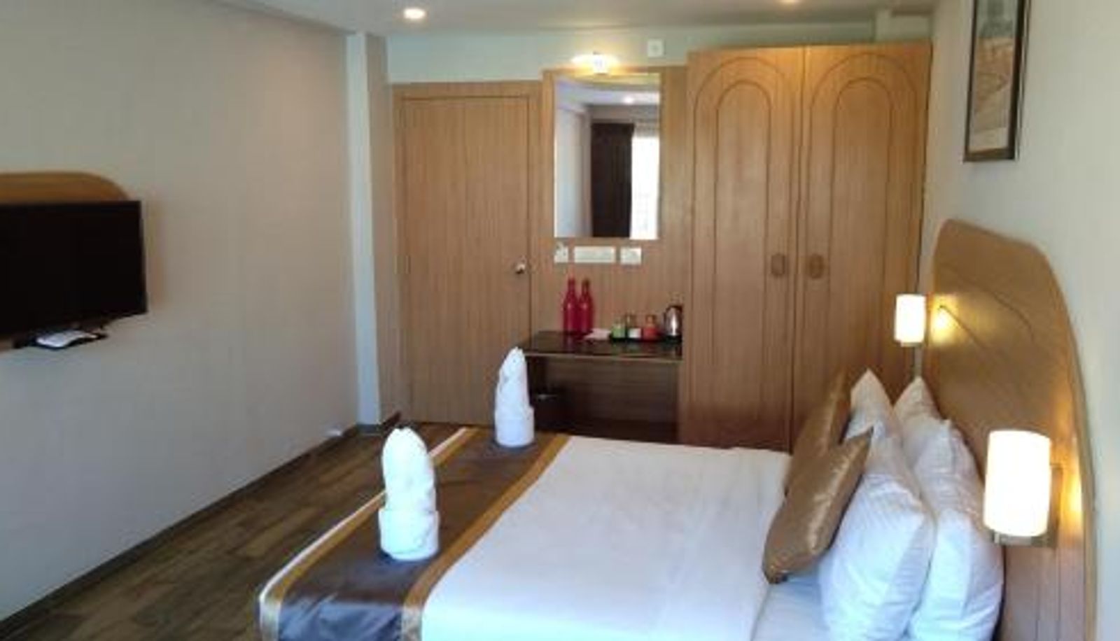 Kamer - Mango Hill Central Ooty