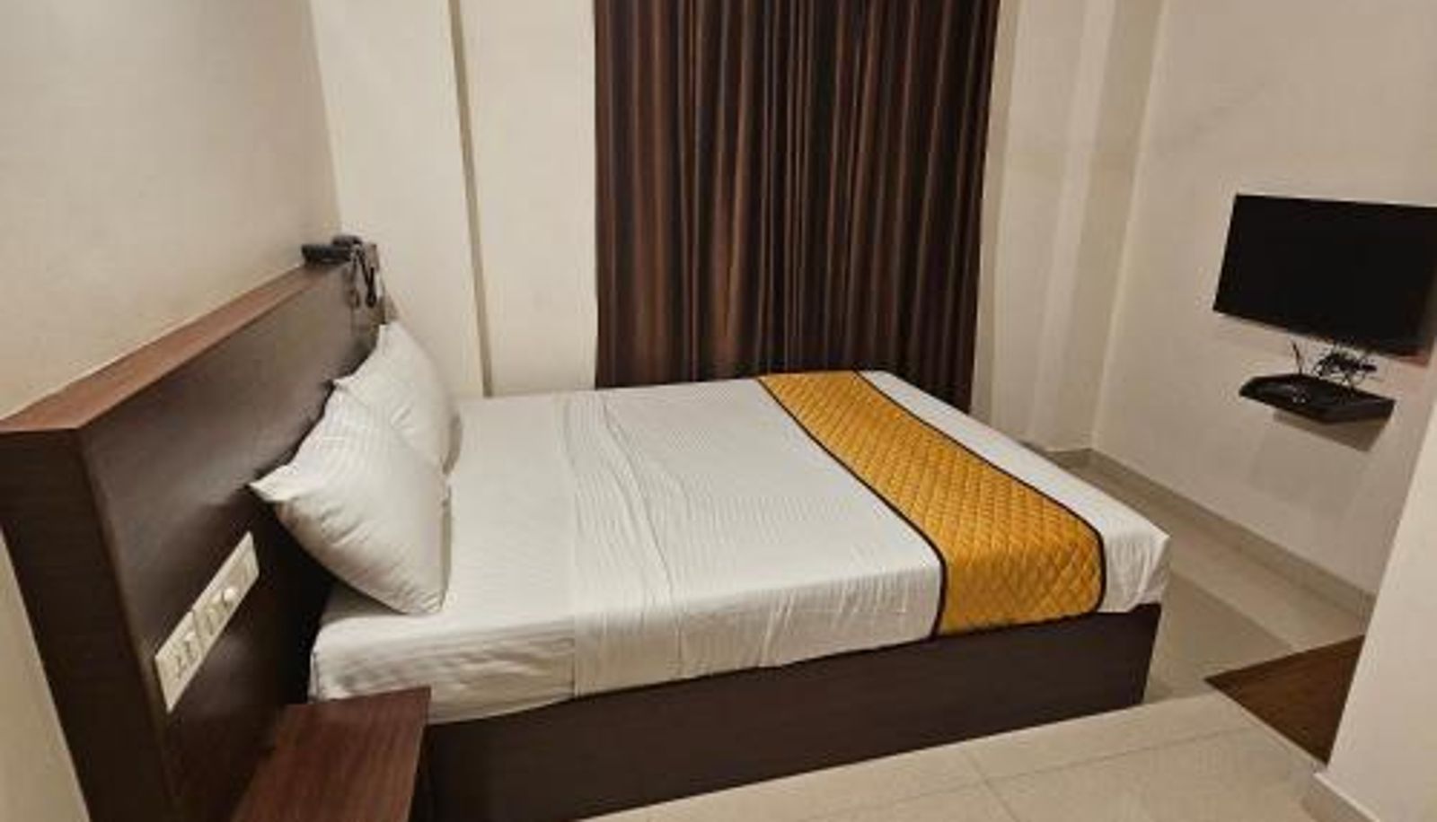 Info - BLUEWAY RESIDENCY DOWNTOWN HOTEL