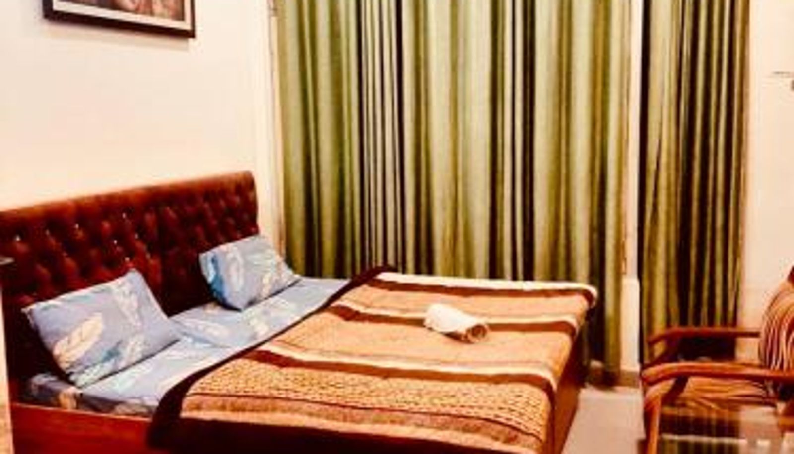 Room - Qube House BNB
