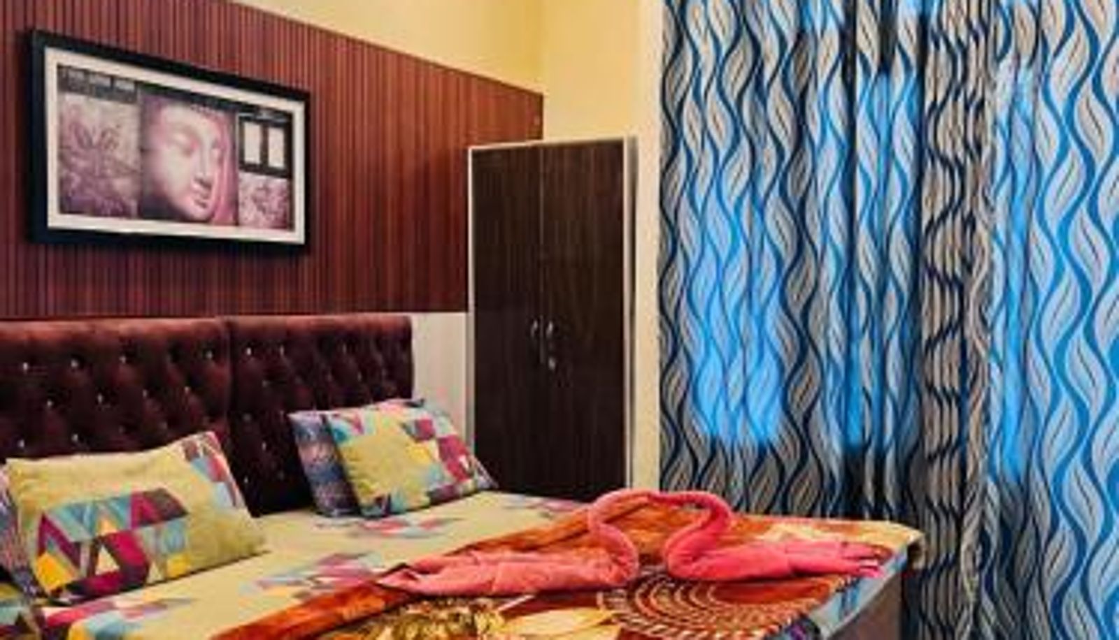 Room - Qube House BNB